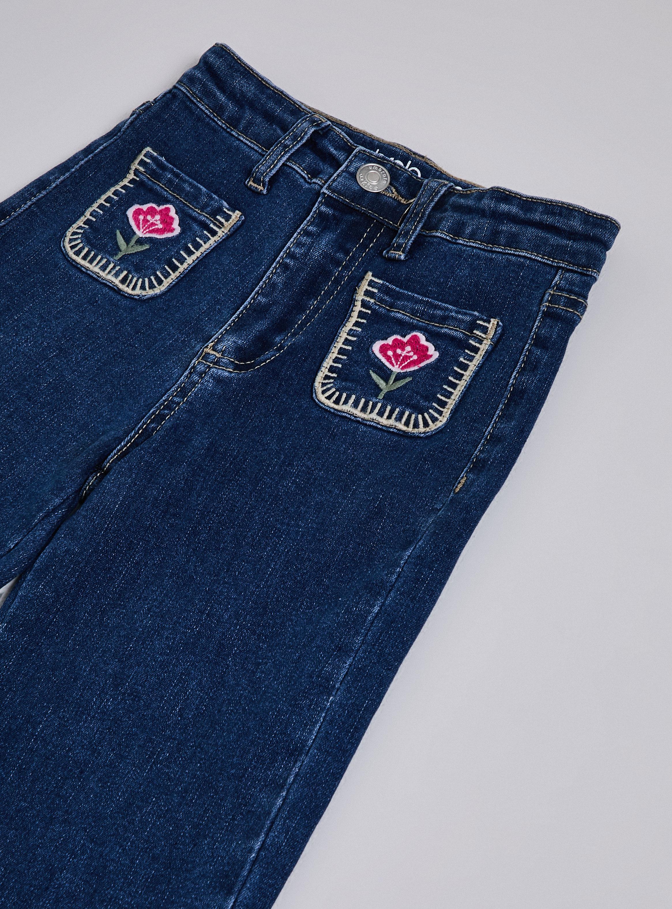 Jeans Flare con Bolsillos Bordados-2