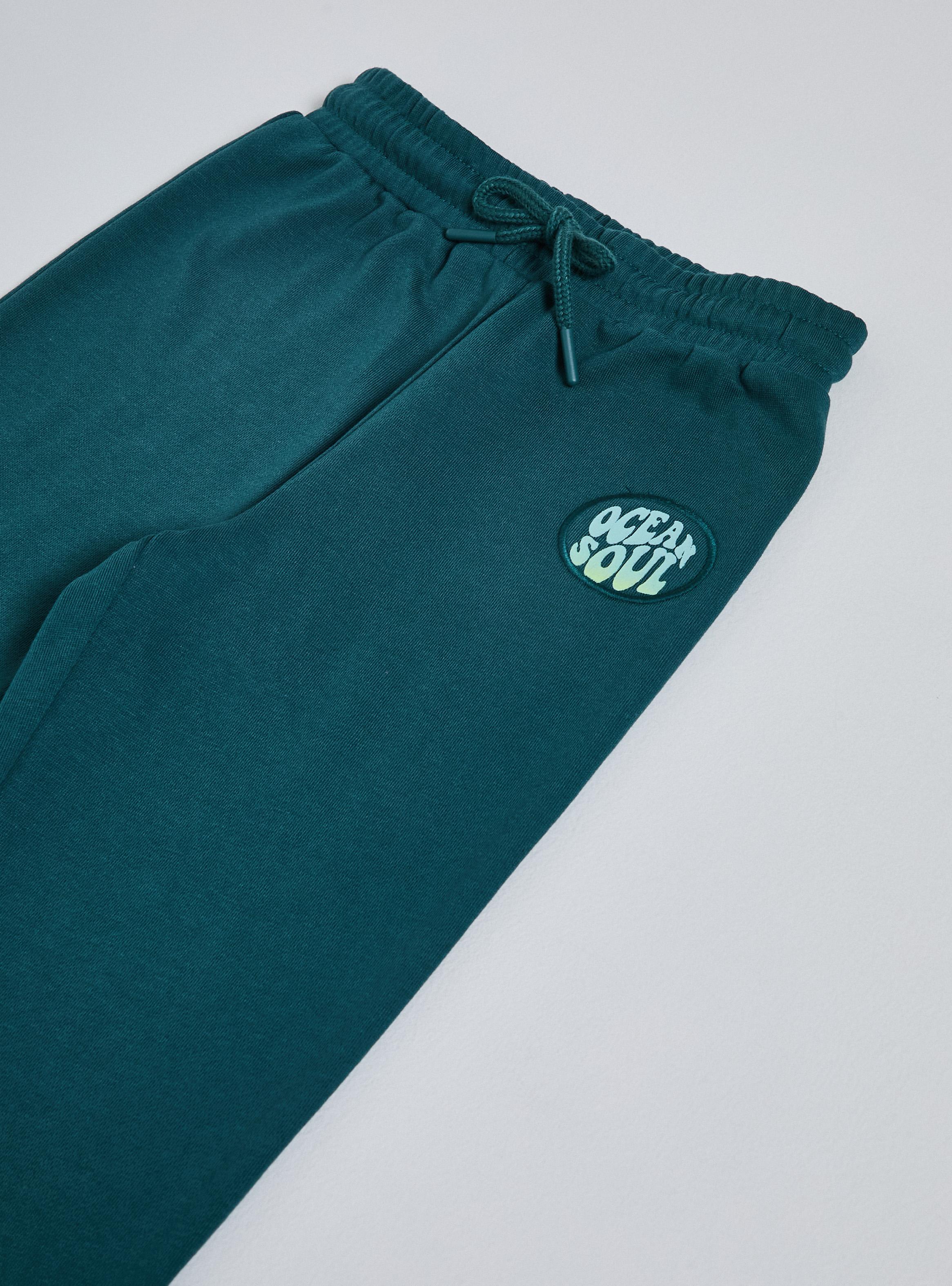 Pantalón Garment Dye con Aplicación Ocean-3
