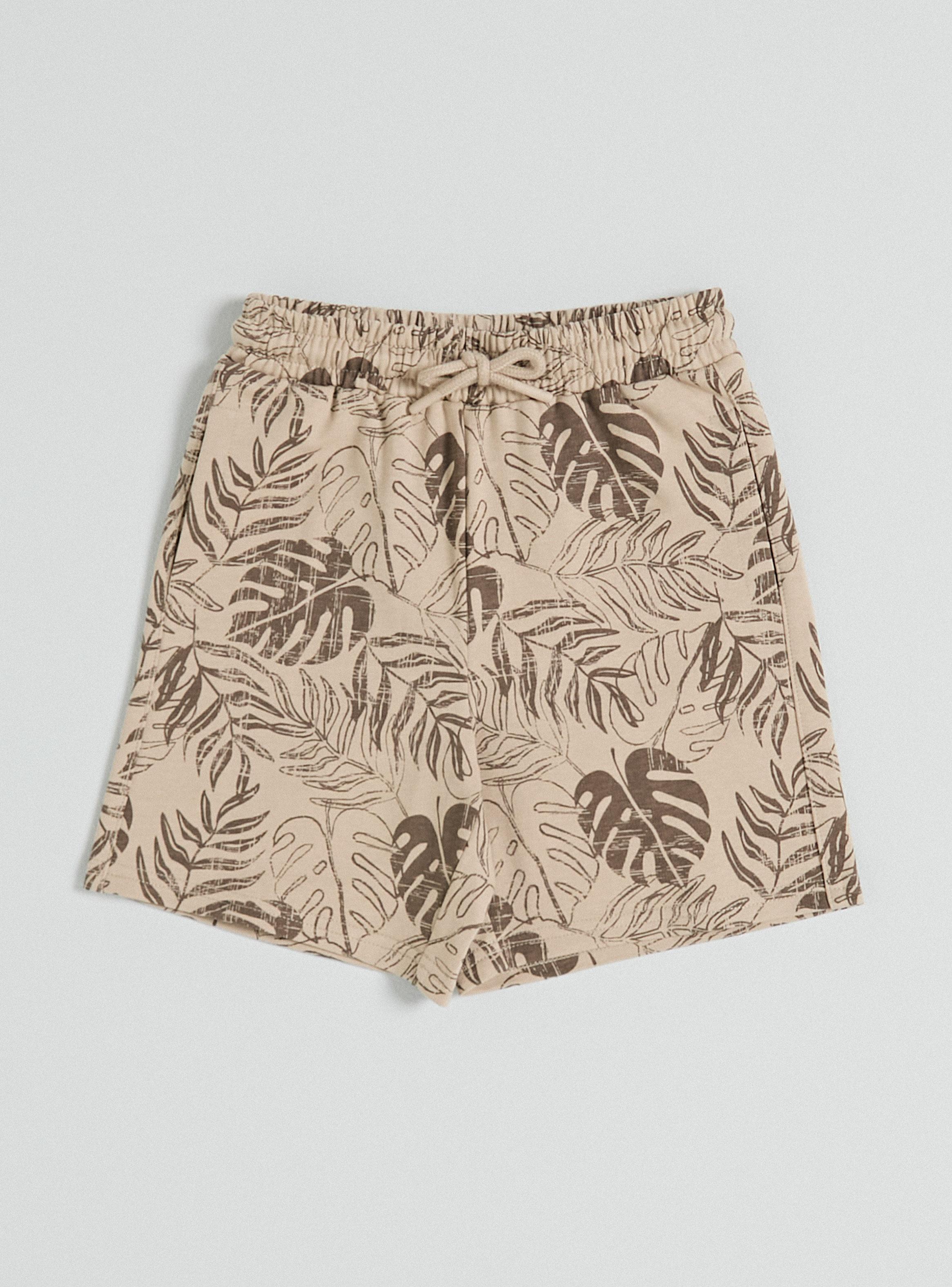 Bermuda Diseño Estampado con Tela de Buzo-1