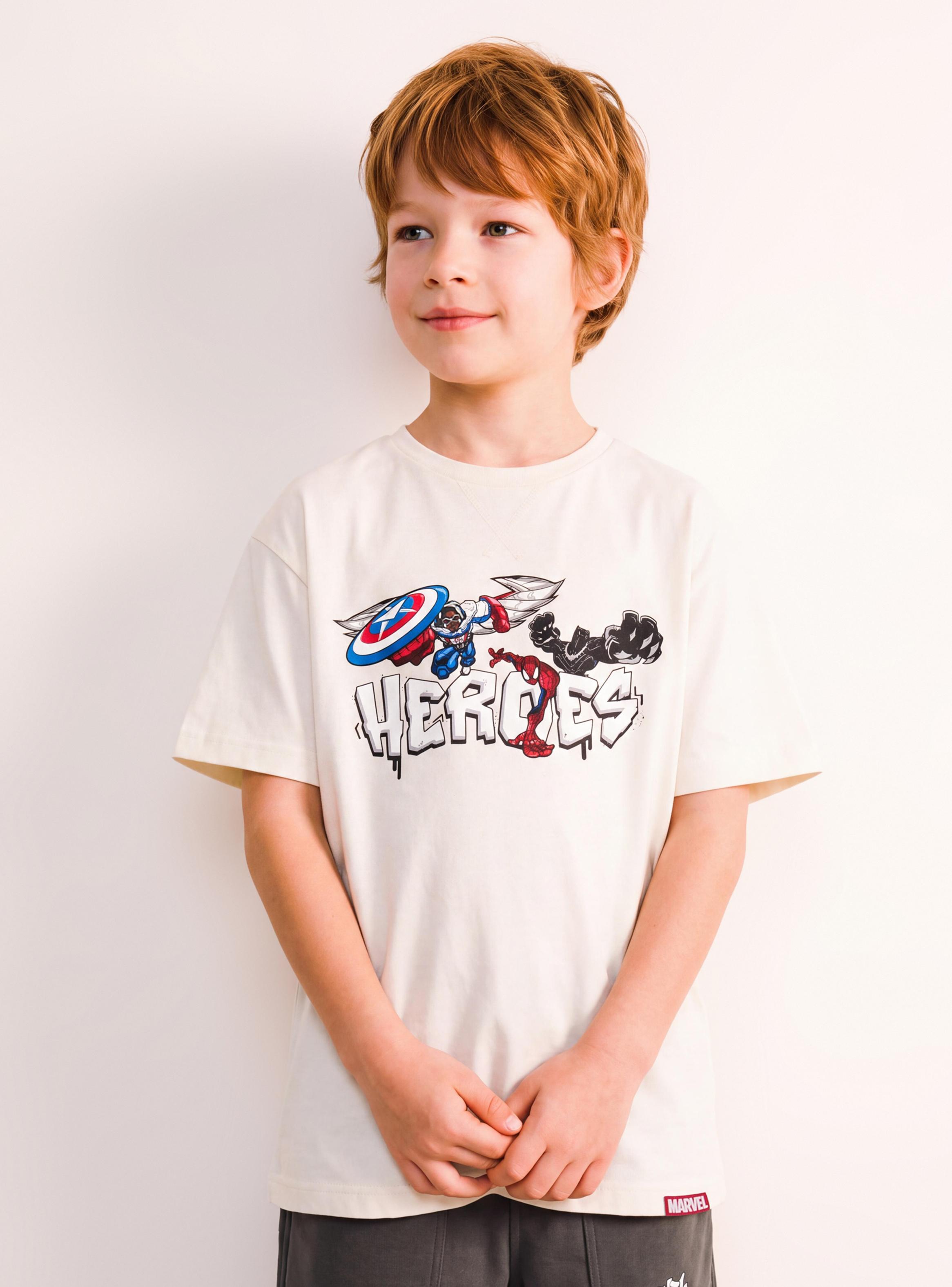 Polera Estampado Mix Personajes Avengers-0
