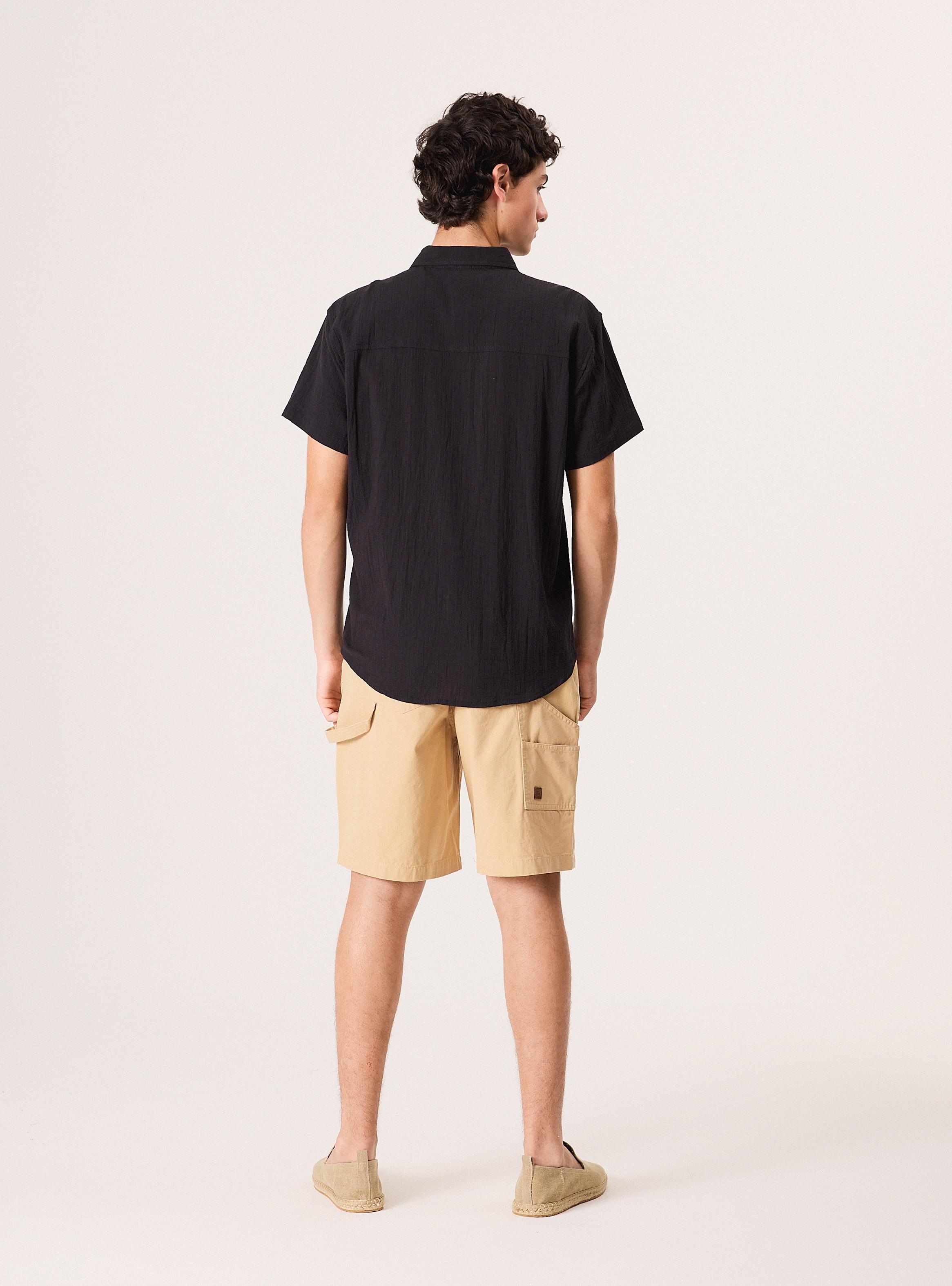 Camisa Manga Corta con Botón-5