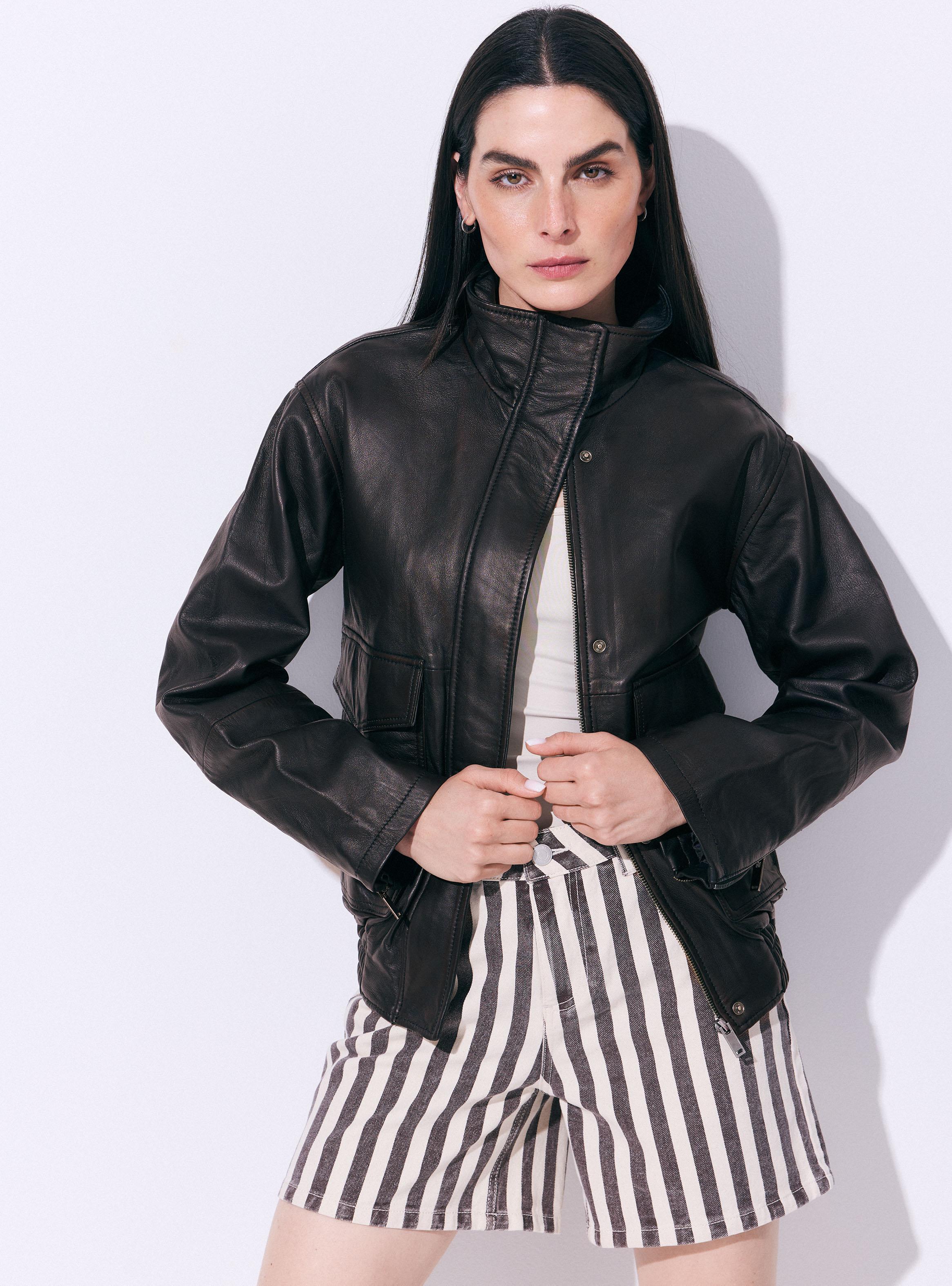 Chaqueta Tipo Bomber Cuello Alto Efecto Lavado-0