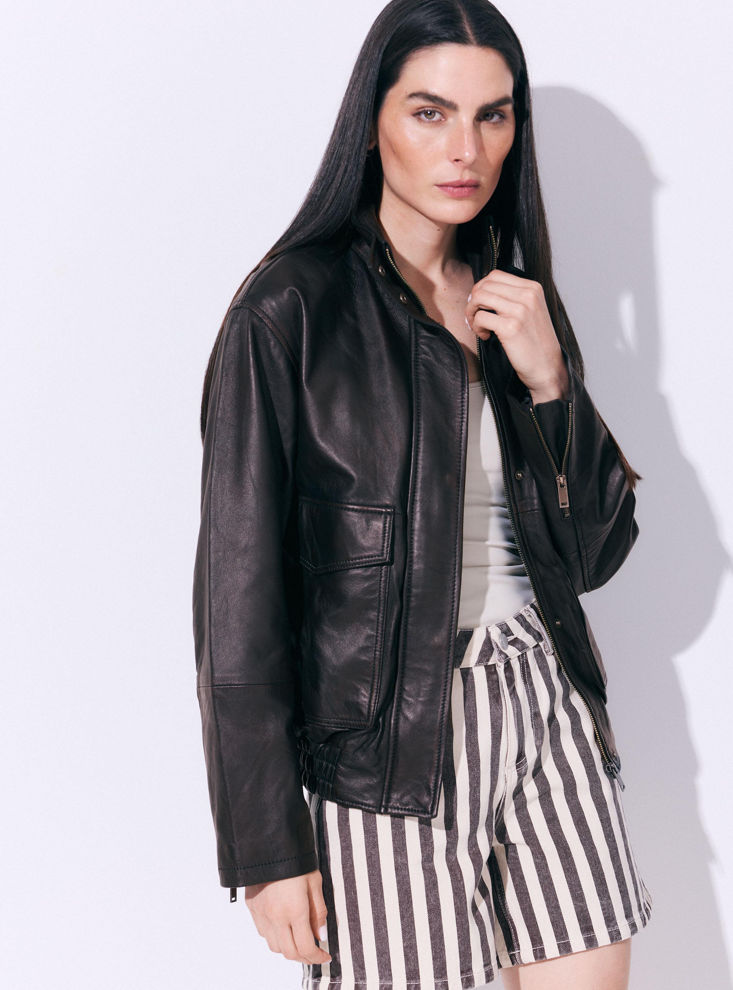 Chaqueta Tipo Bomber Cuello Alto Efecto Lavado-3