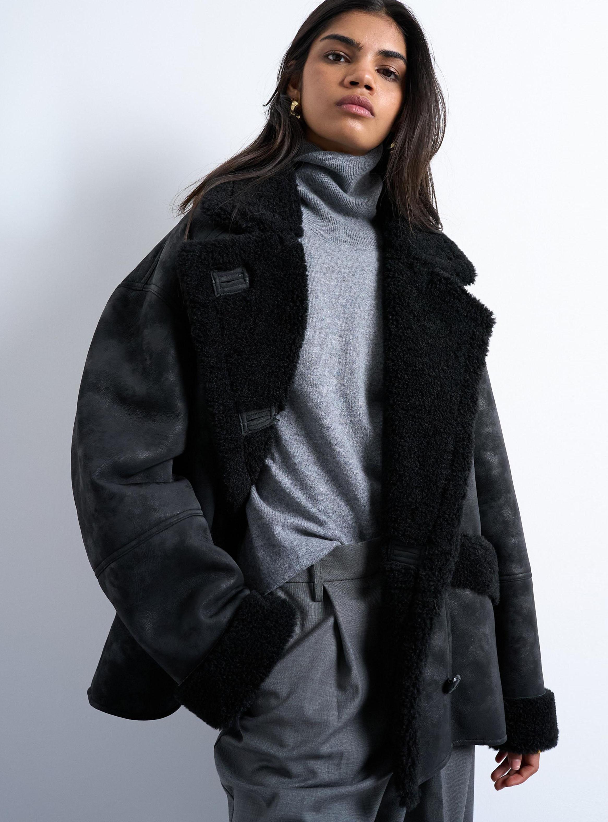 Abrigo Greta Short Jacket-0