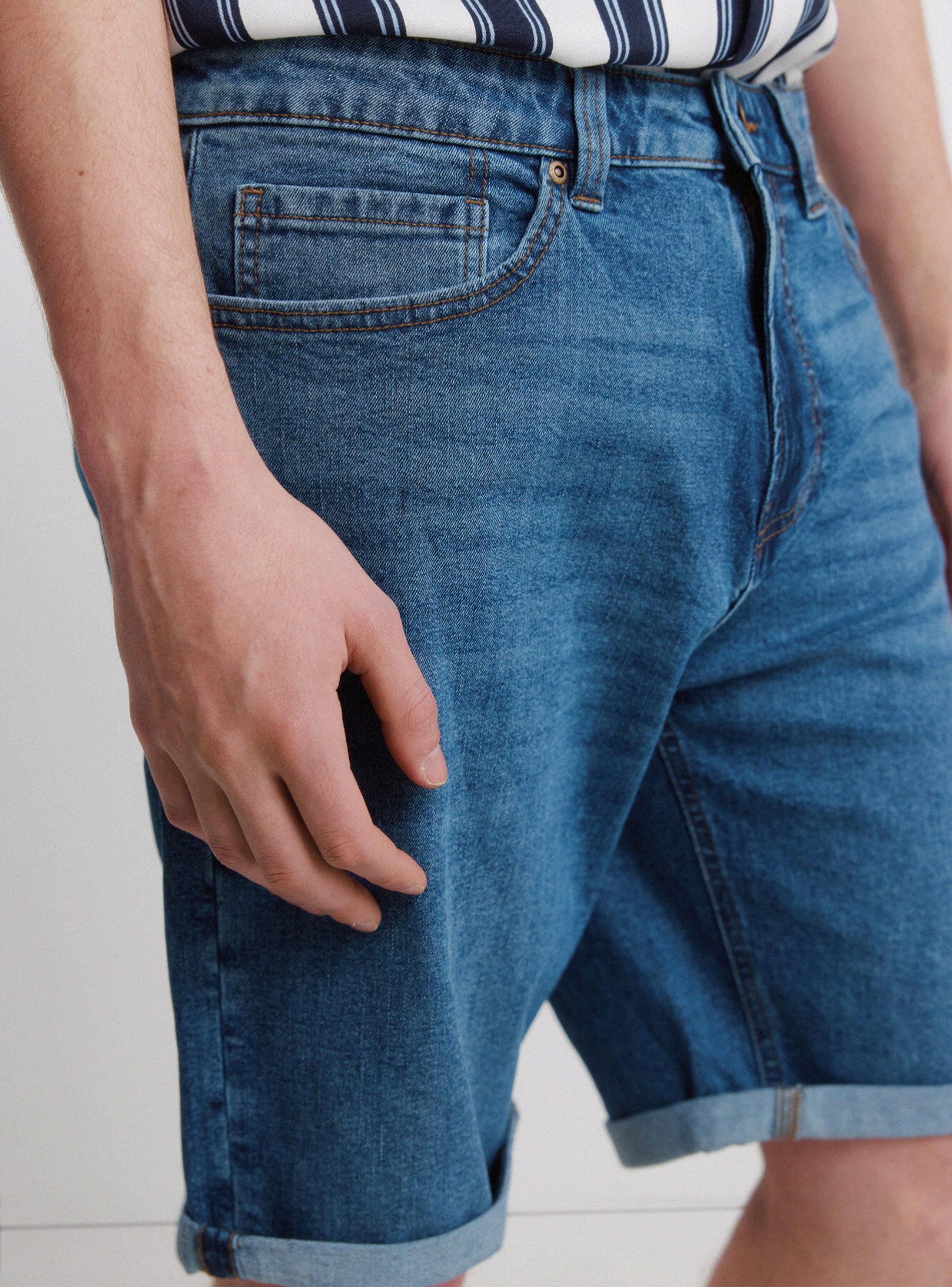 Bermuda Vaquera Tiro Medio Regular Fit-2
