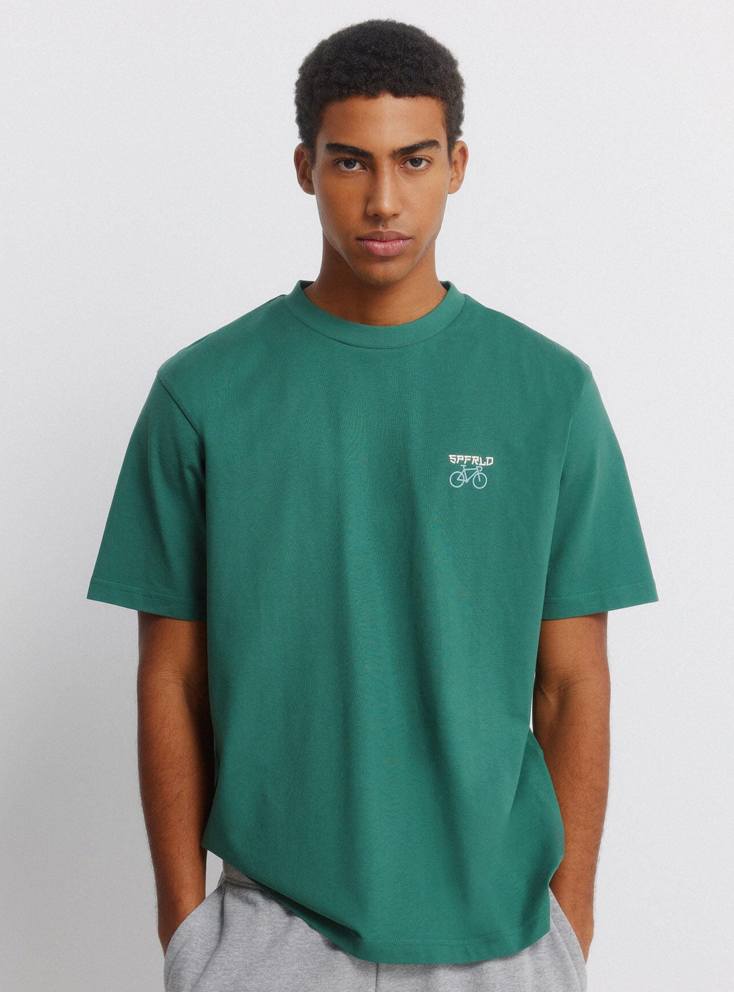Polera Studio Cuello Redondo Estampado Logo-0