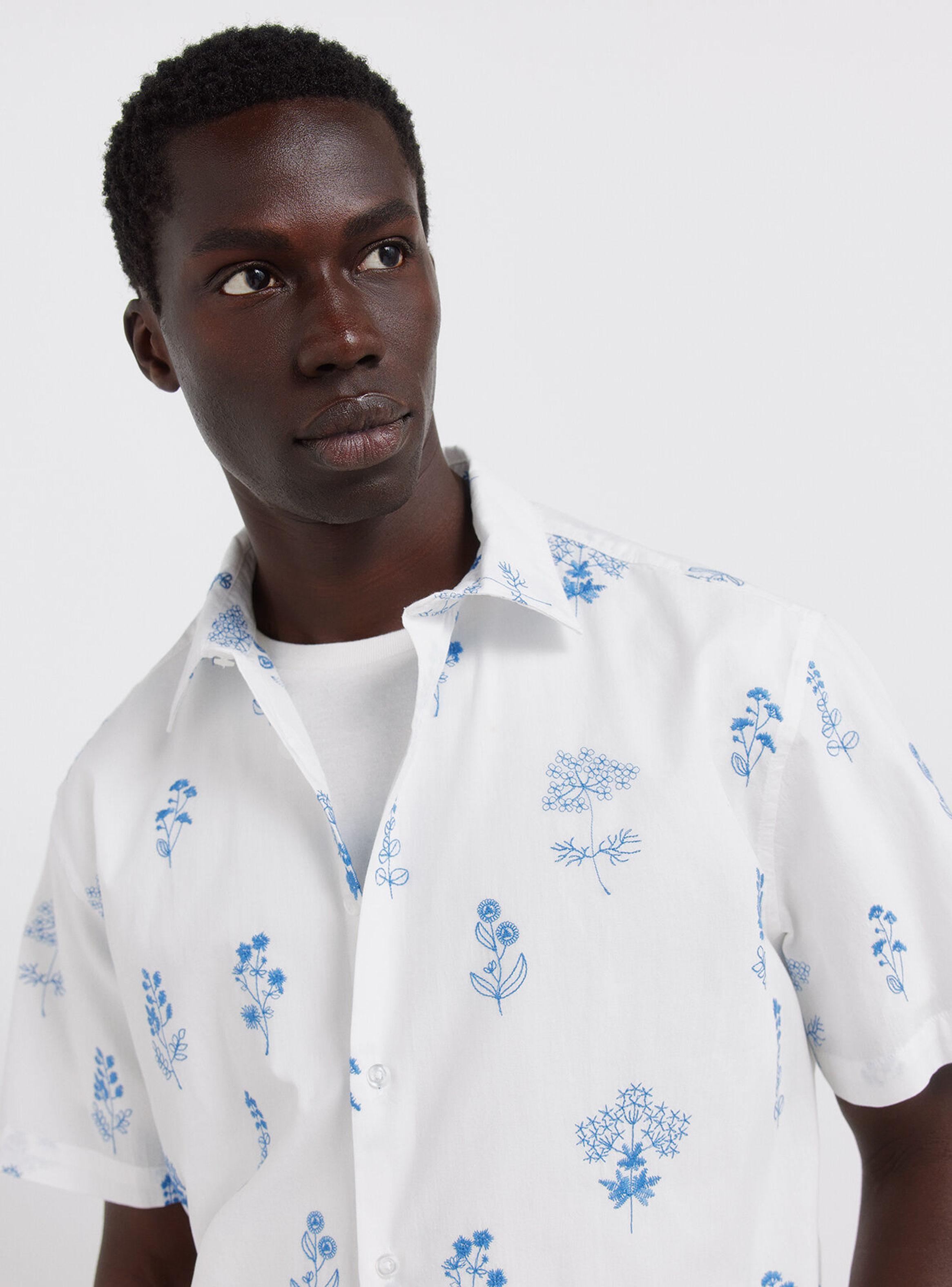 Camisa con Bordados-2
