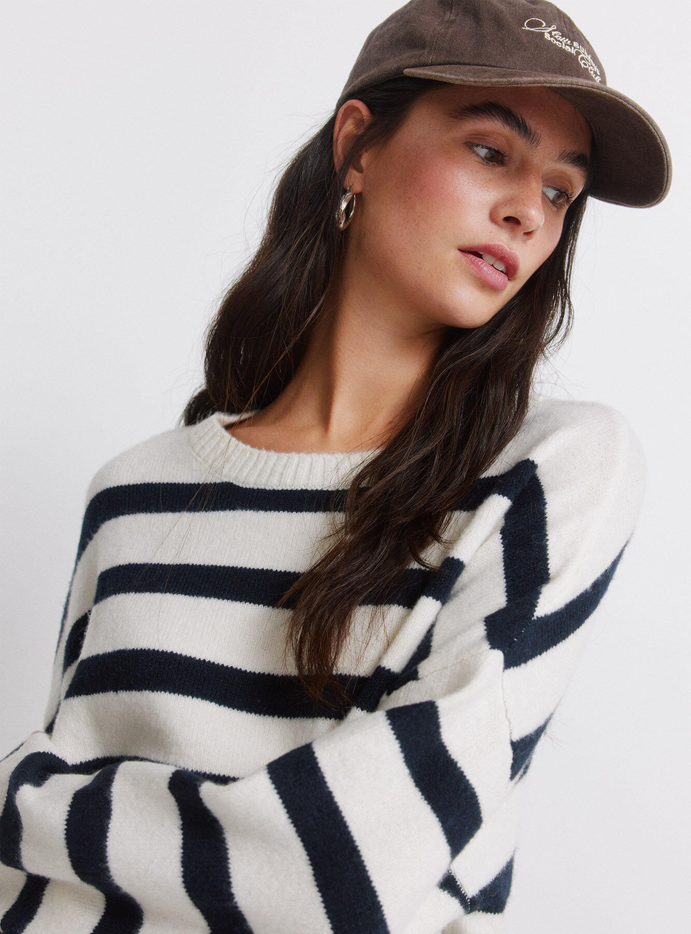 Sweater con Hombro Caído-2