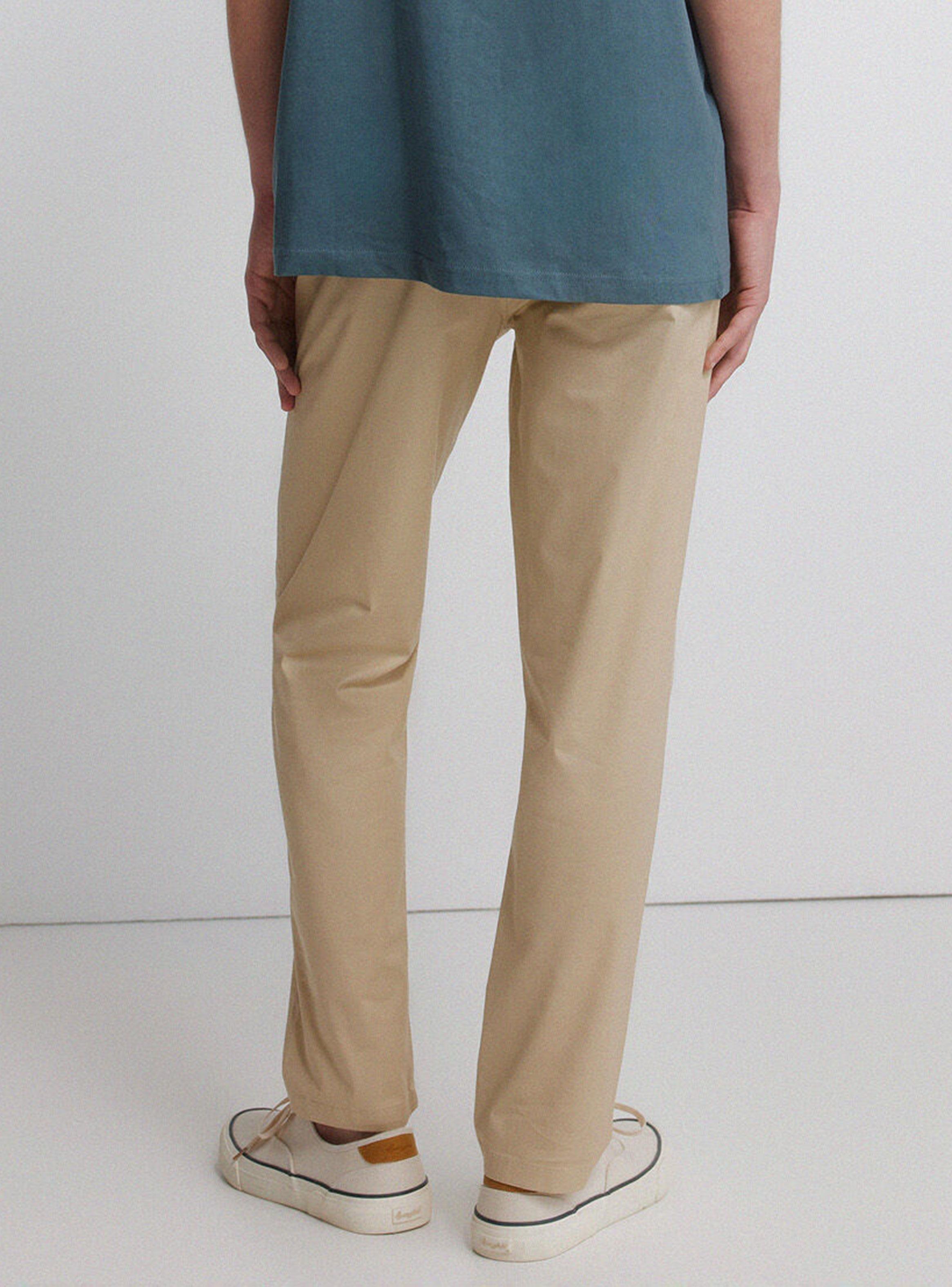 Pantalón Chino Ligero Comfort Slim Fit-1