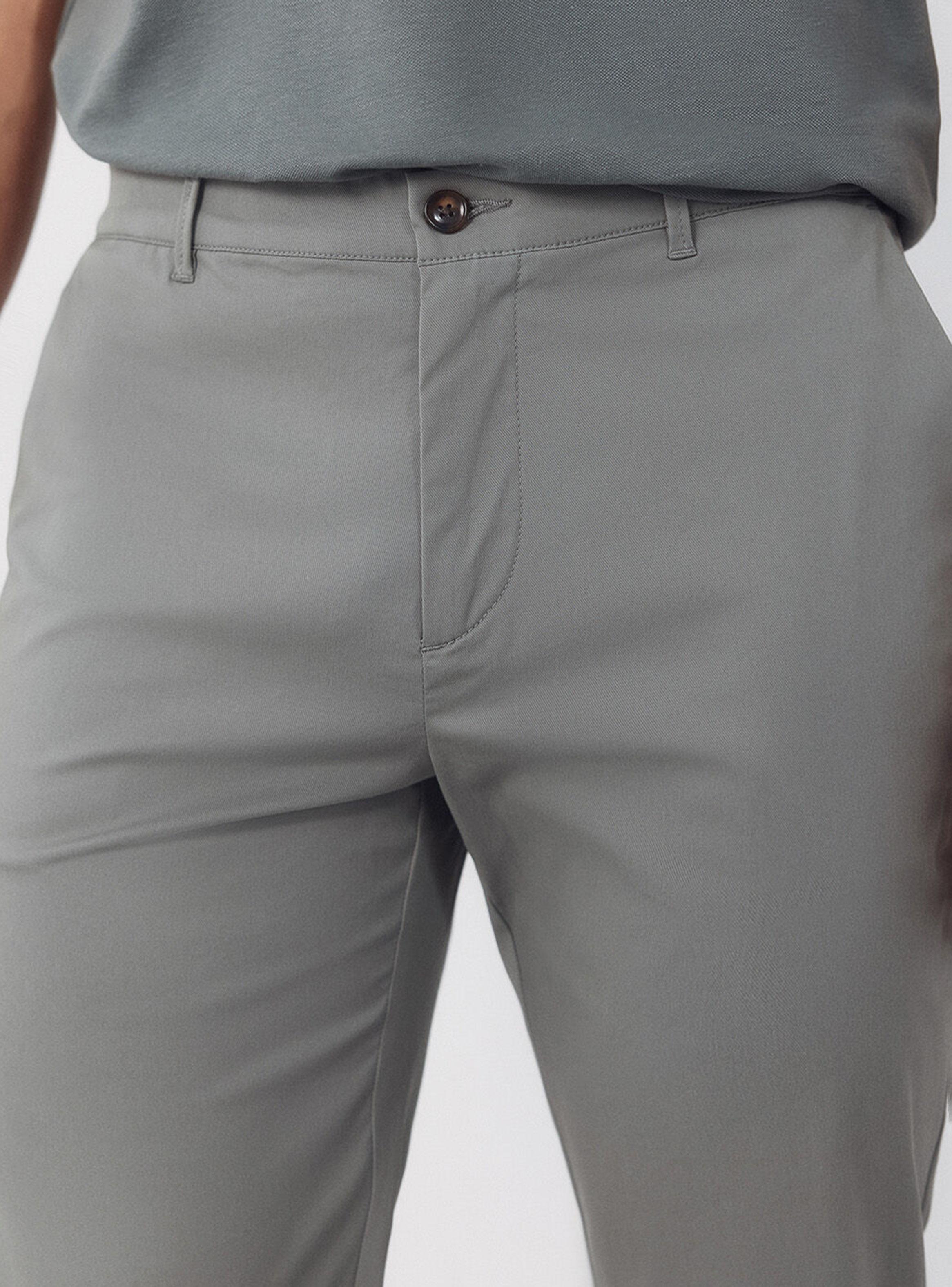 Pantalón Chino Técnico Slim-3