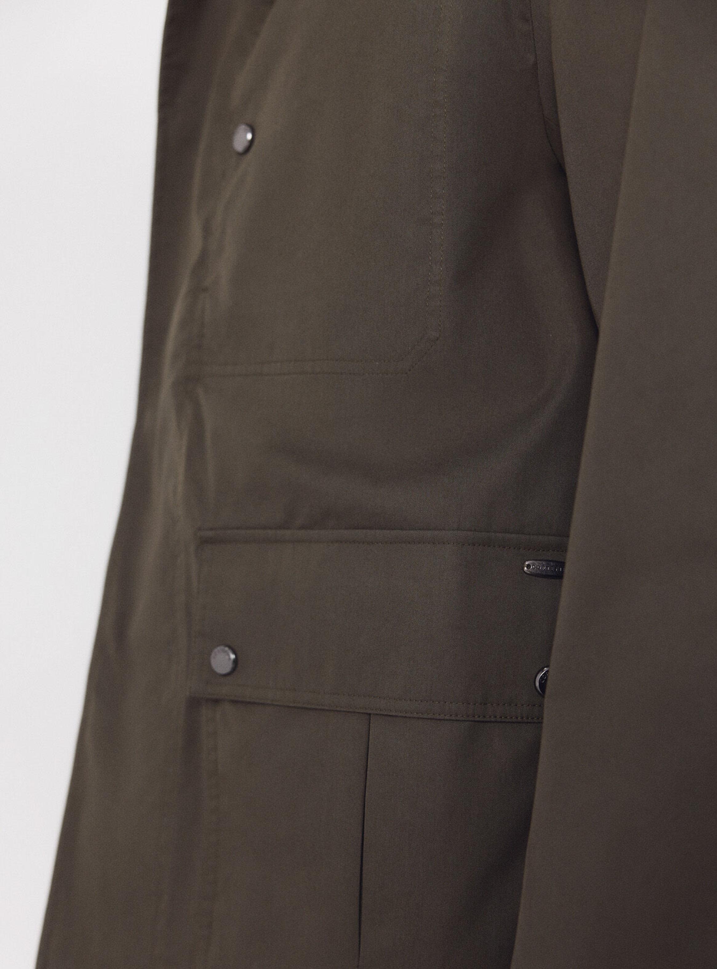 Parka Corta con Capucha-2
