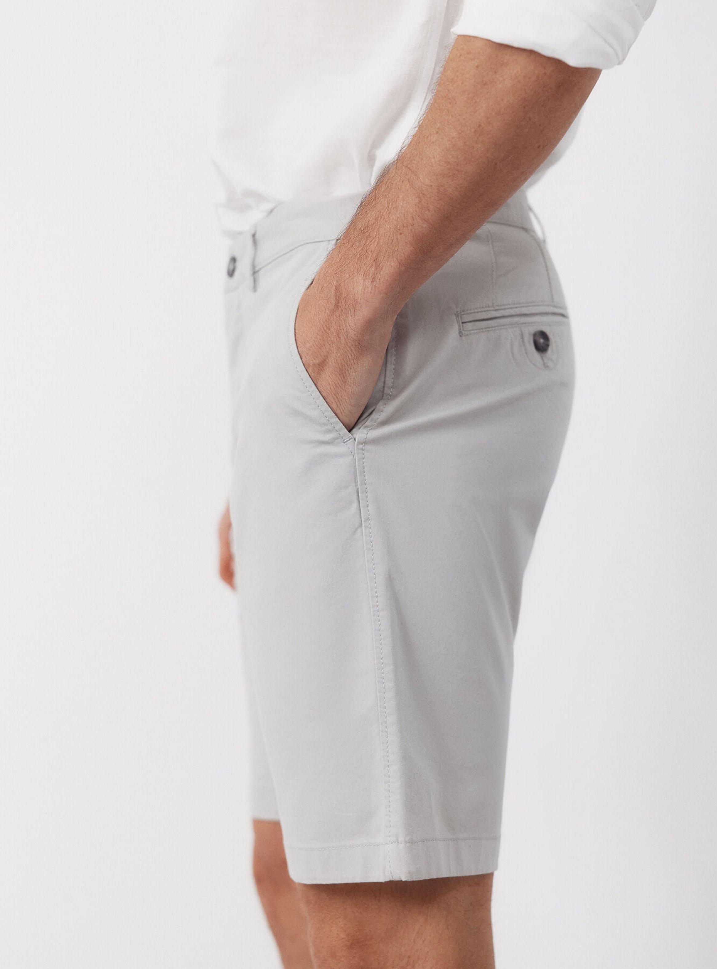 Bermuda Chino Regular Fit Tiro Medio-2