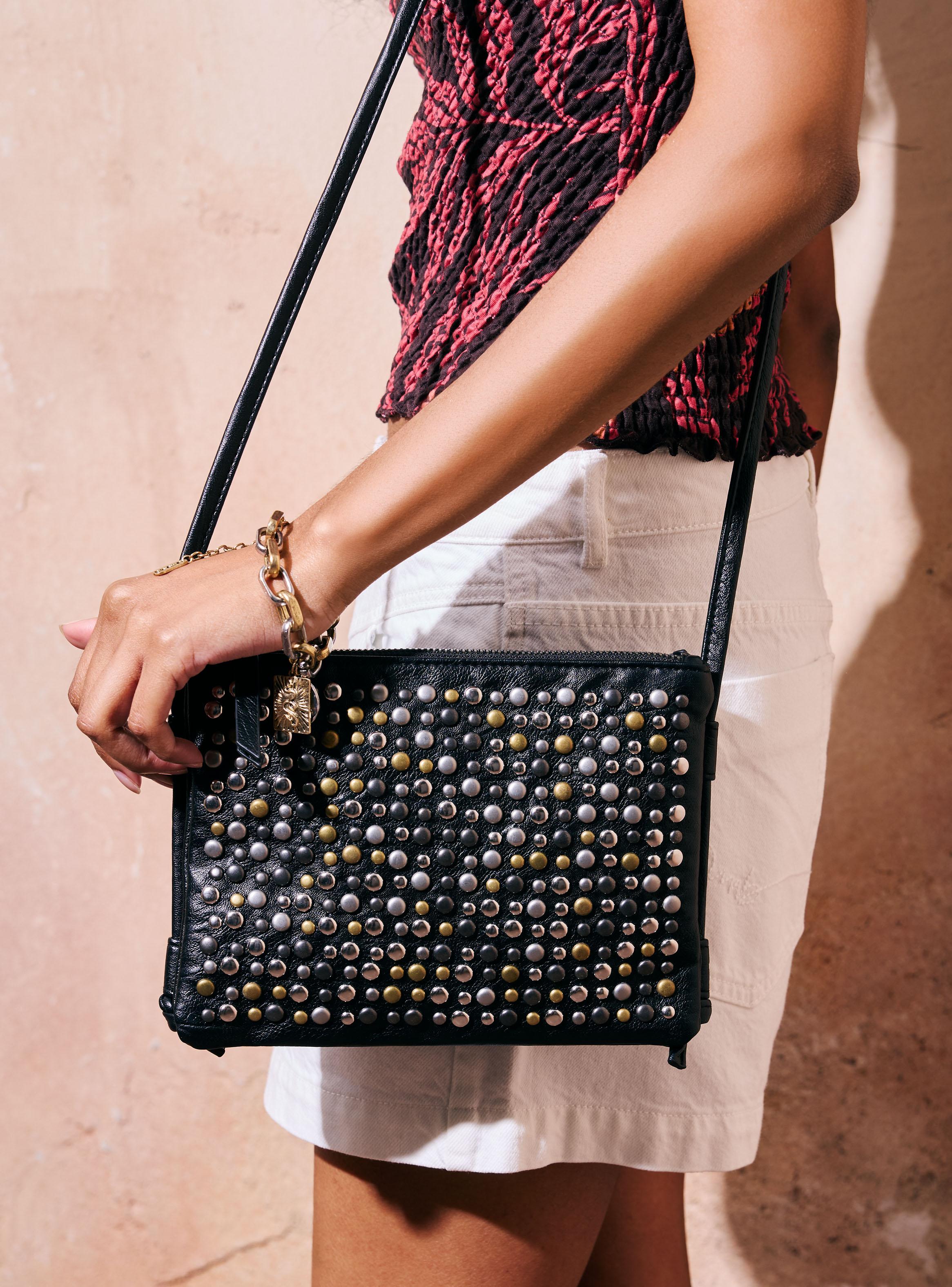 Cartera de Hombro Crossbody con Tachas Ecocuero-1