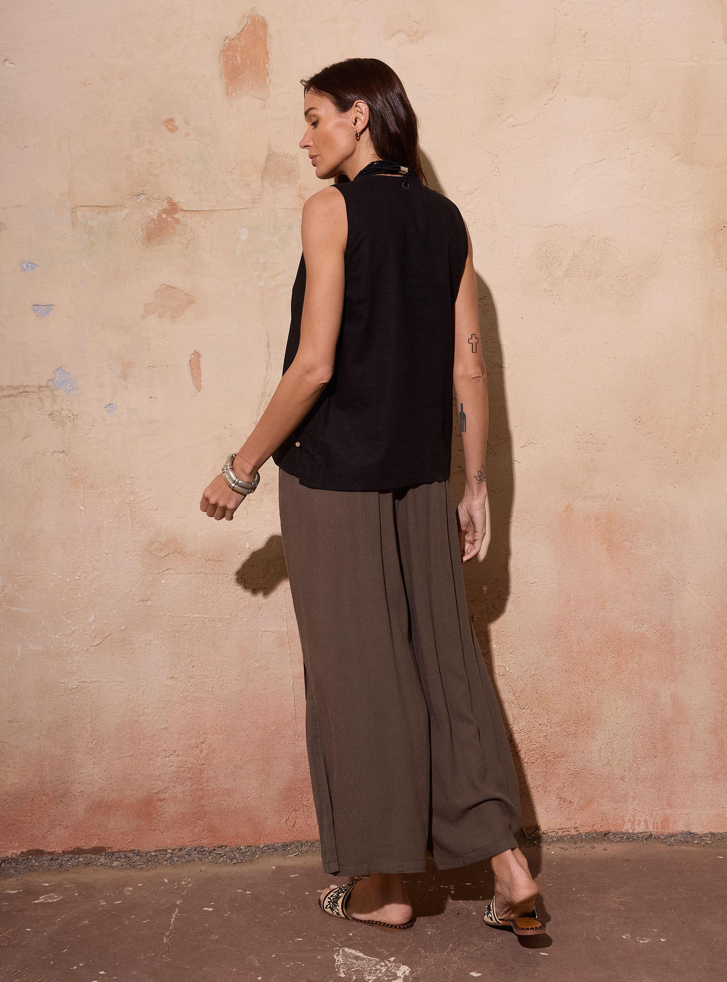 Blusa con Lino Detalle Botones Laterales-5