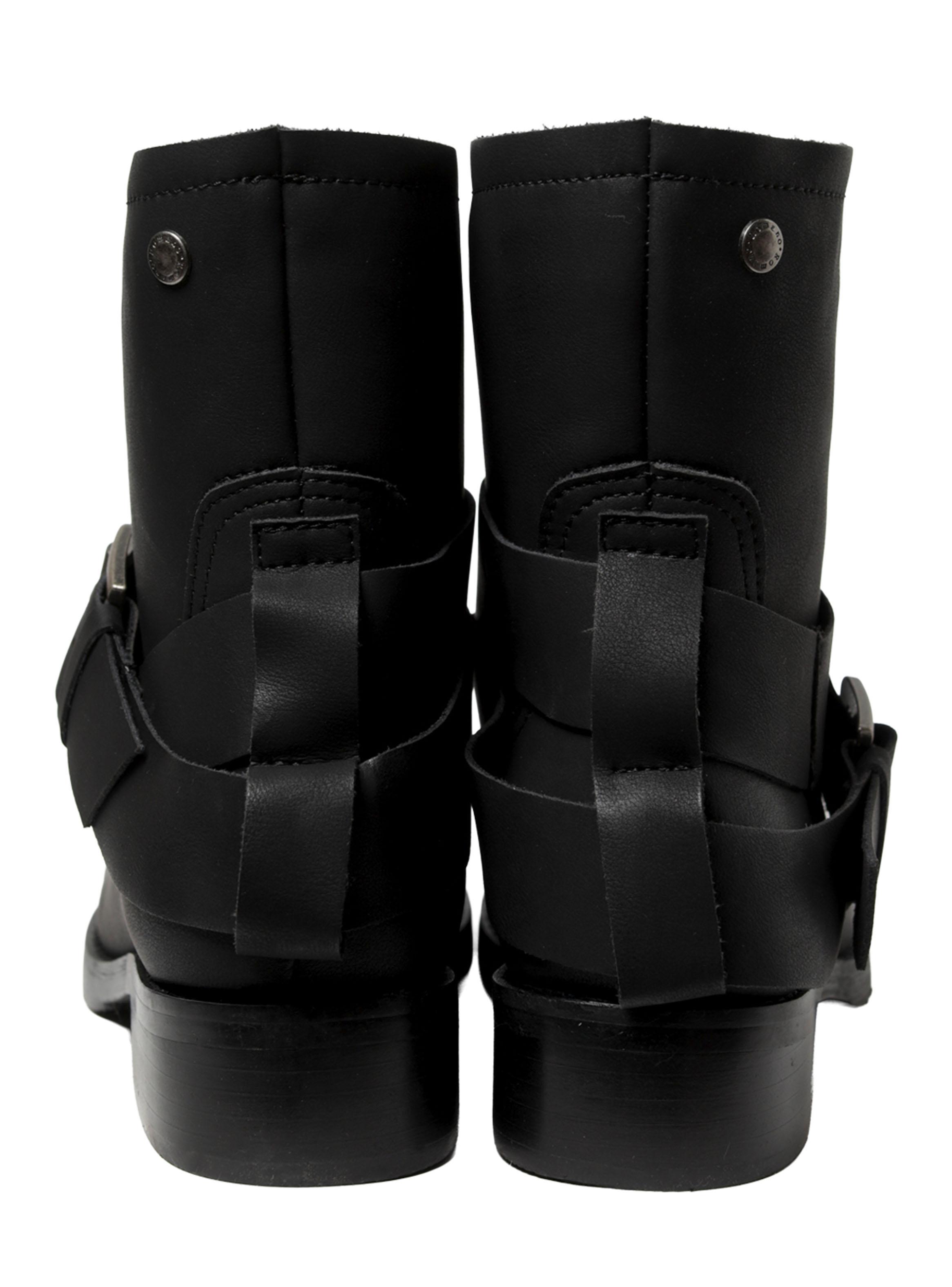 Bota Baja Correa Cruzada Cuero Mujer-4