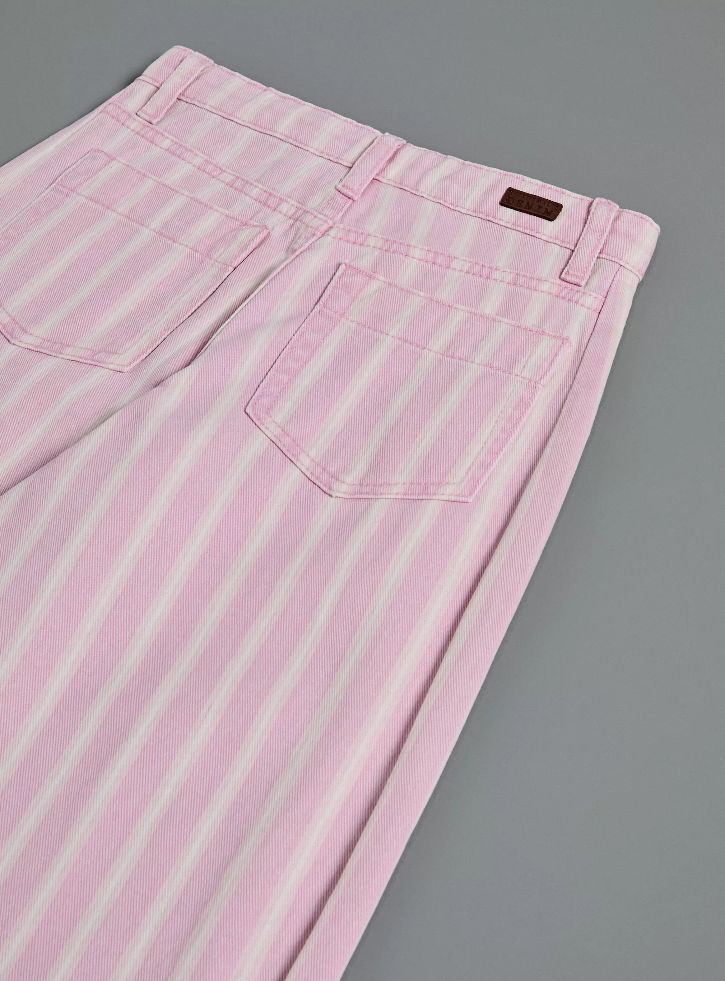 Pantalón Barrel Diseño Rayado-2