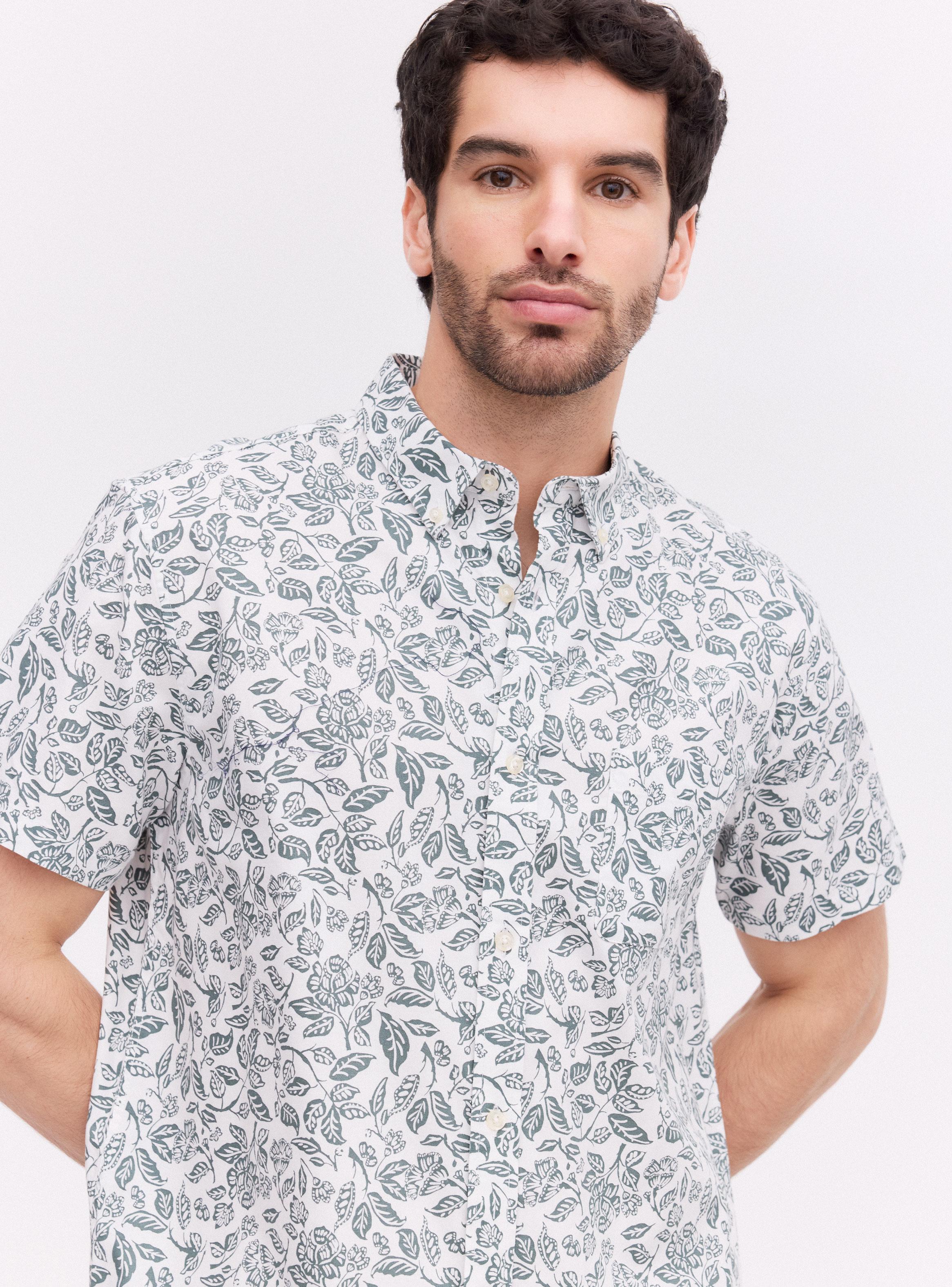 Camisa Print Hojas Manga Corta-2