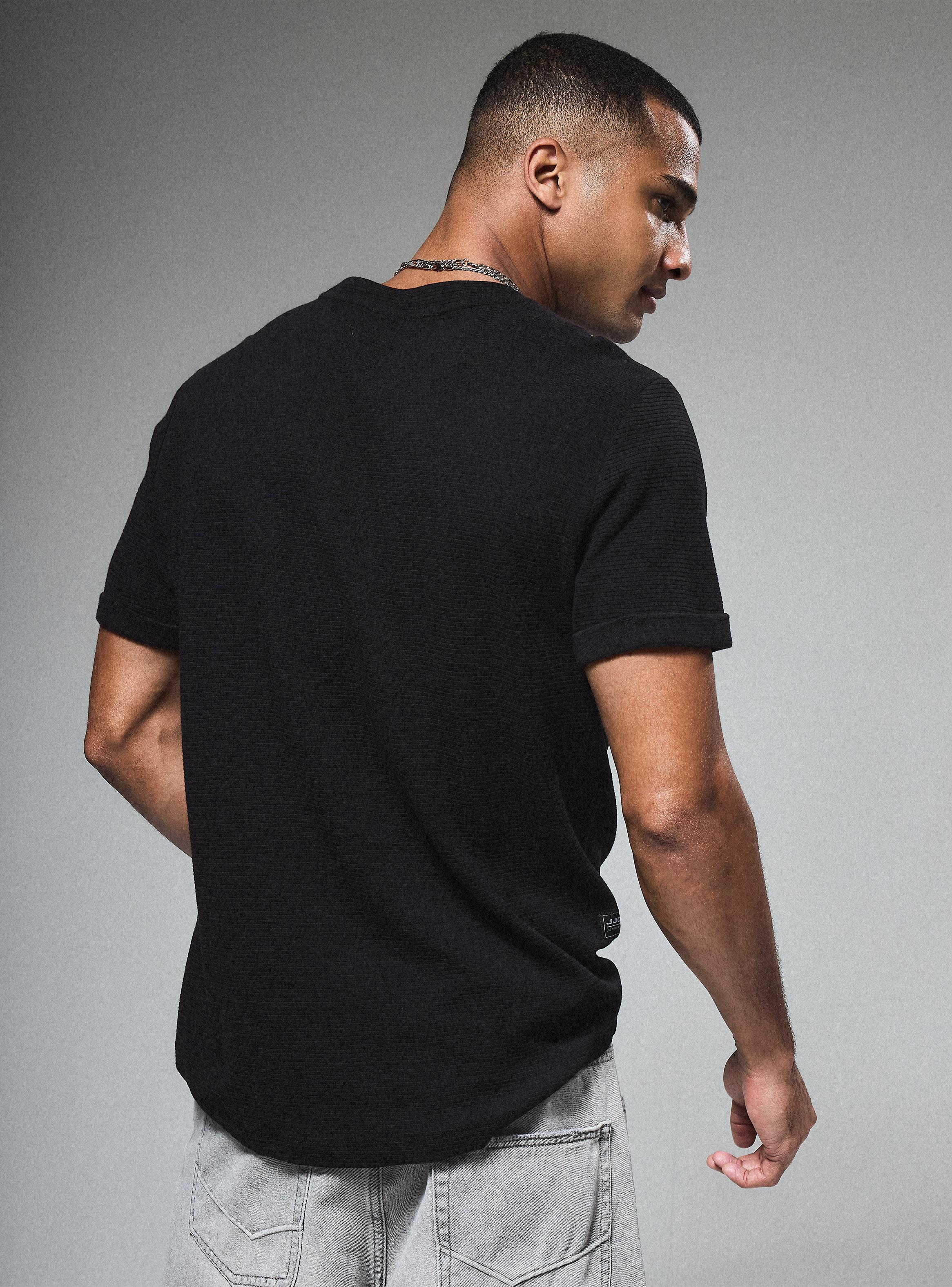 Polera Long Fit Tela Líneas Manga Corta-3