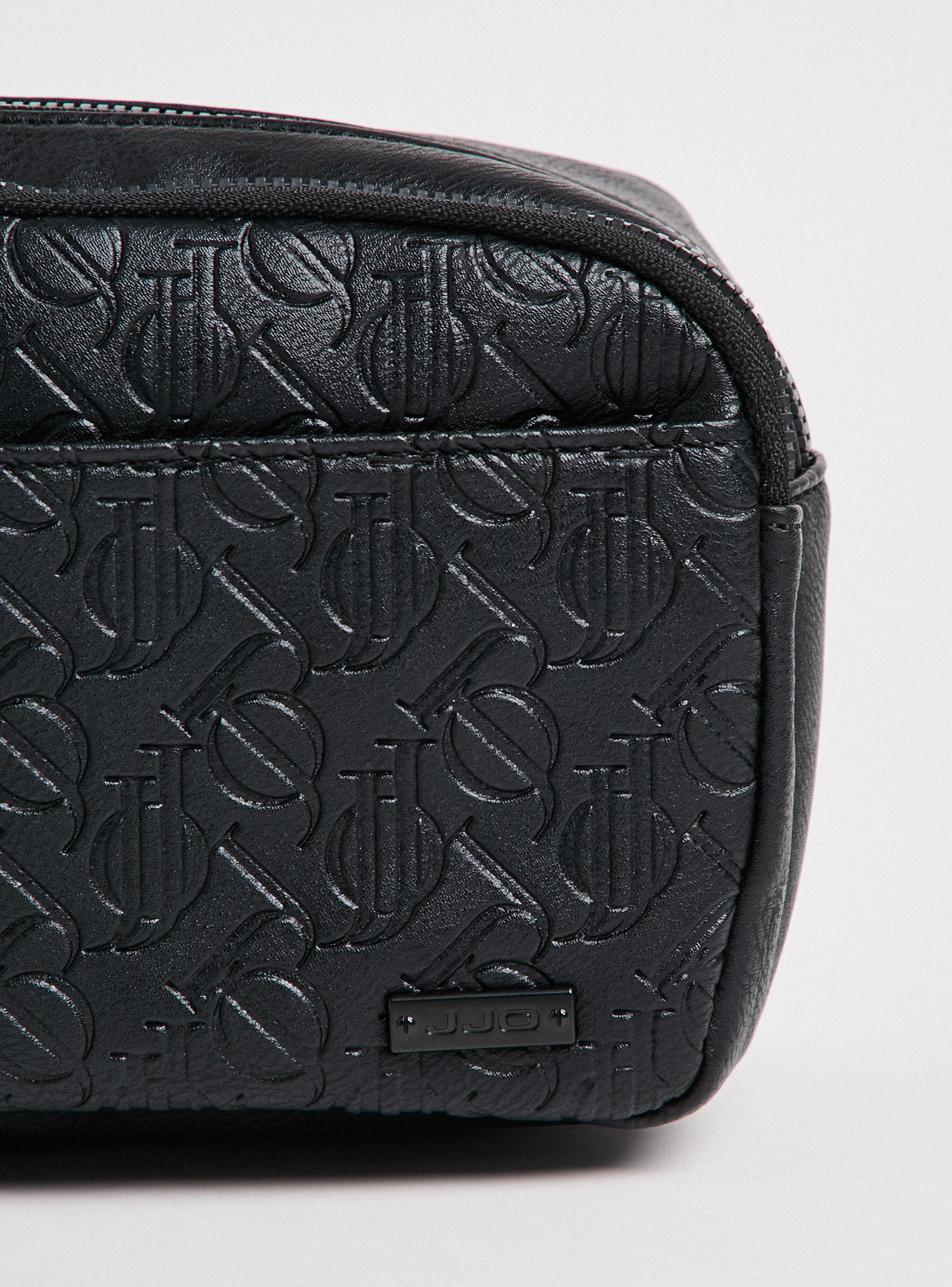 Bolso Neceser Logo Texturado-4