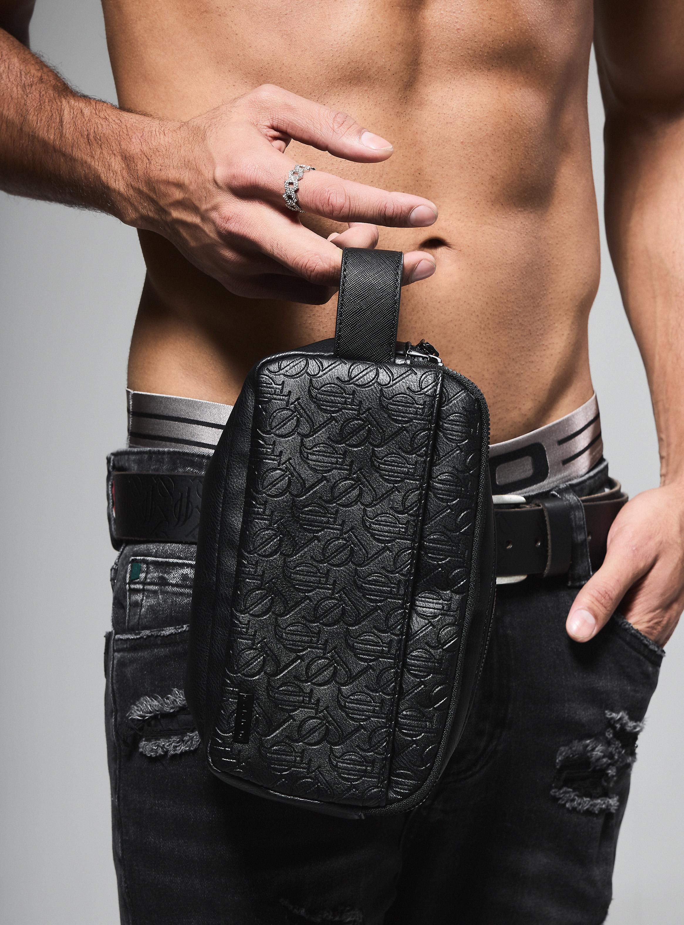 Bolso Neceser Logo Texturado-0