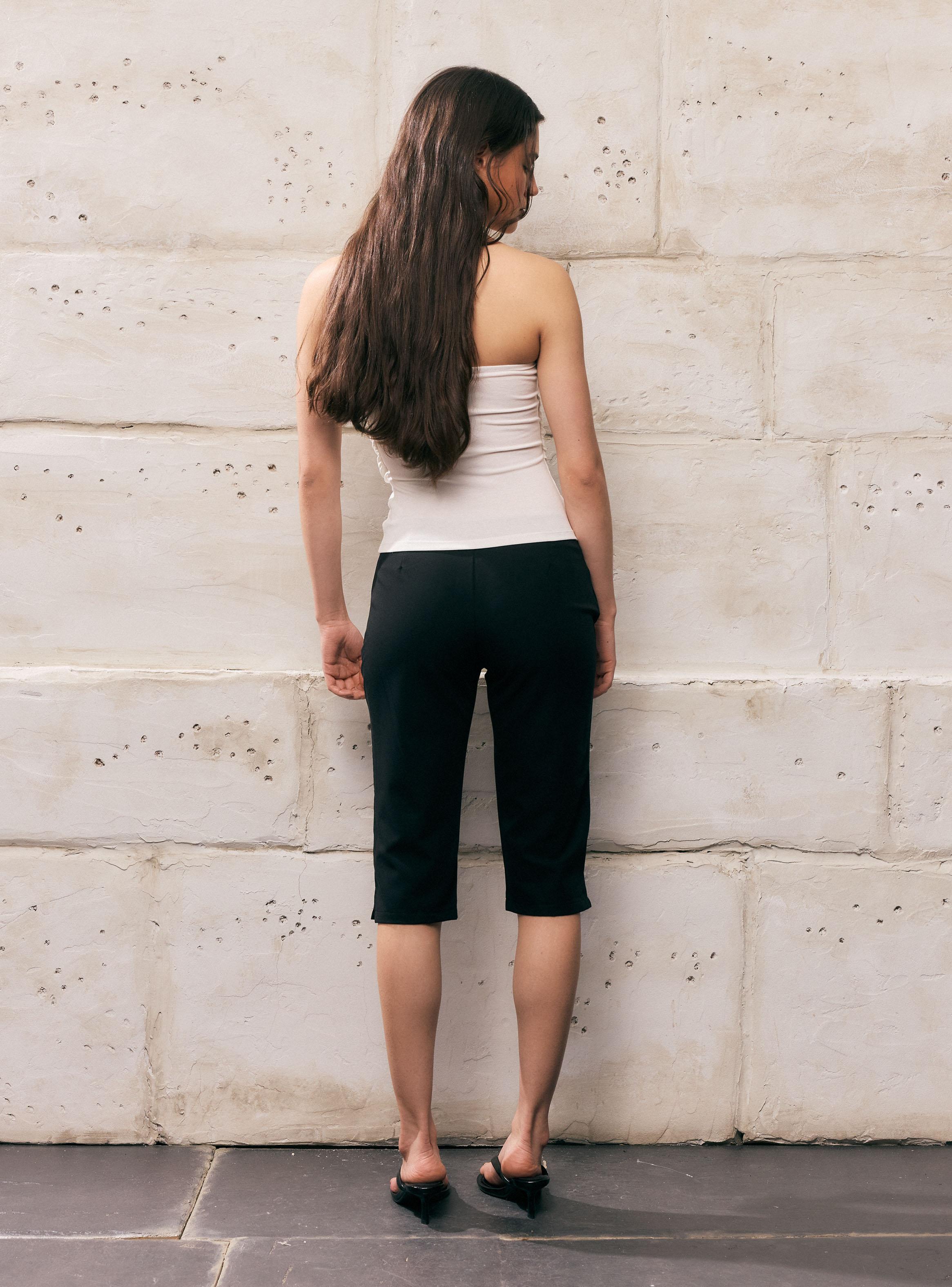 Pantalón Capri con Detalle de Abertura en Costado-5