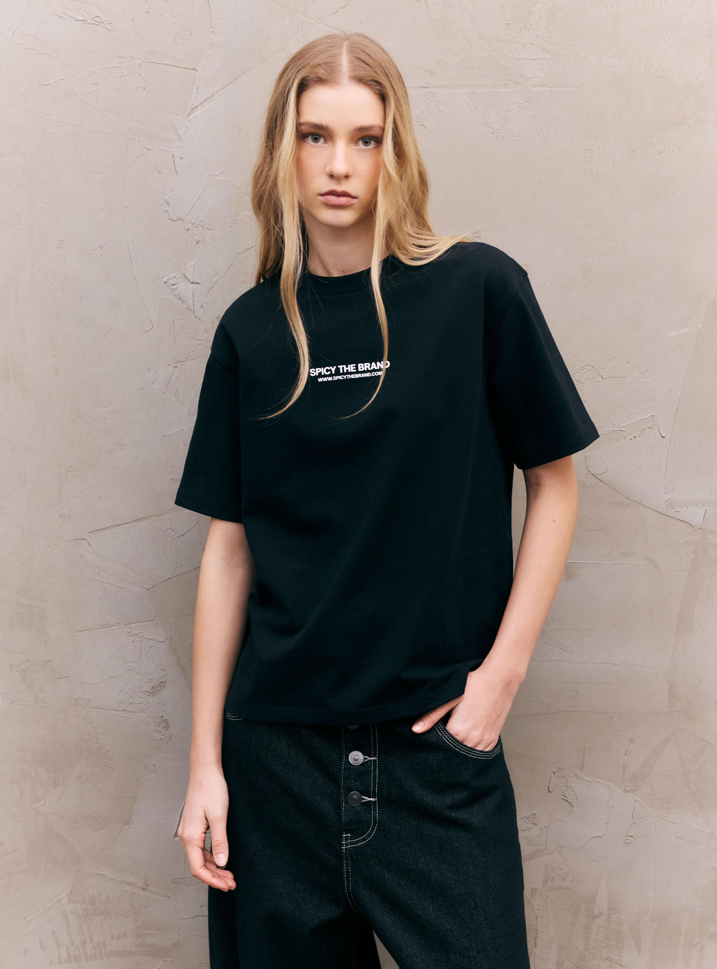 Polera Collab Spicy Estampada Oversize Unisex Manga Corta-0