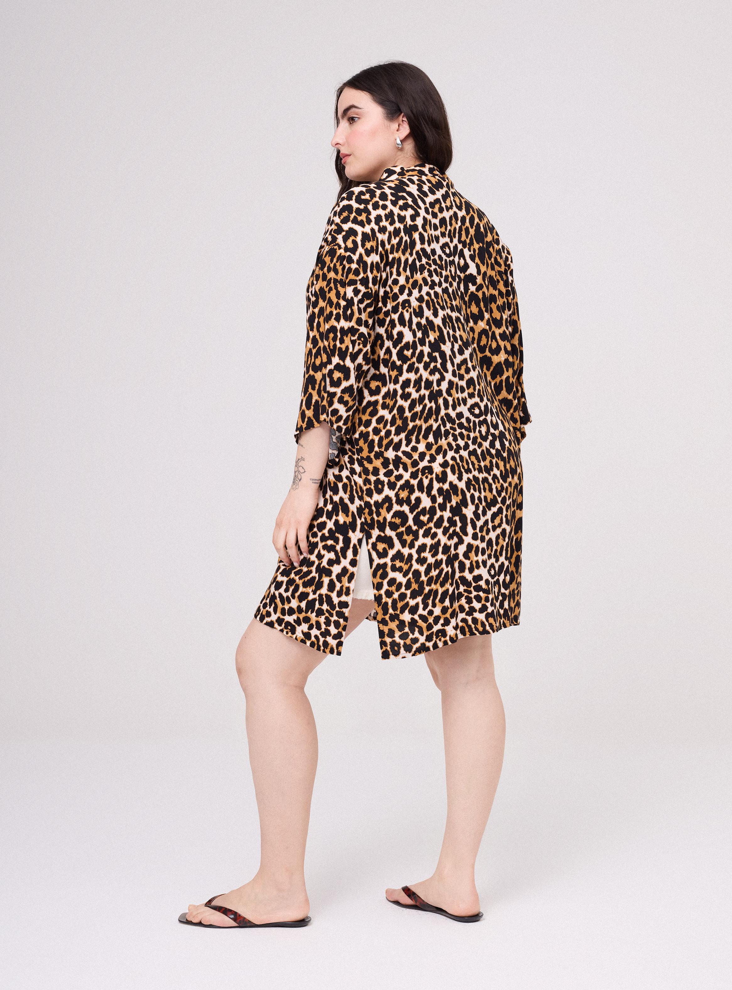 Blusa Animal Print Cuello V Abierta Fluida-5