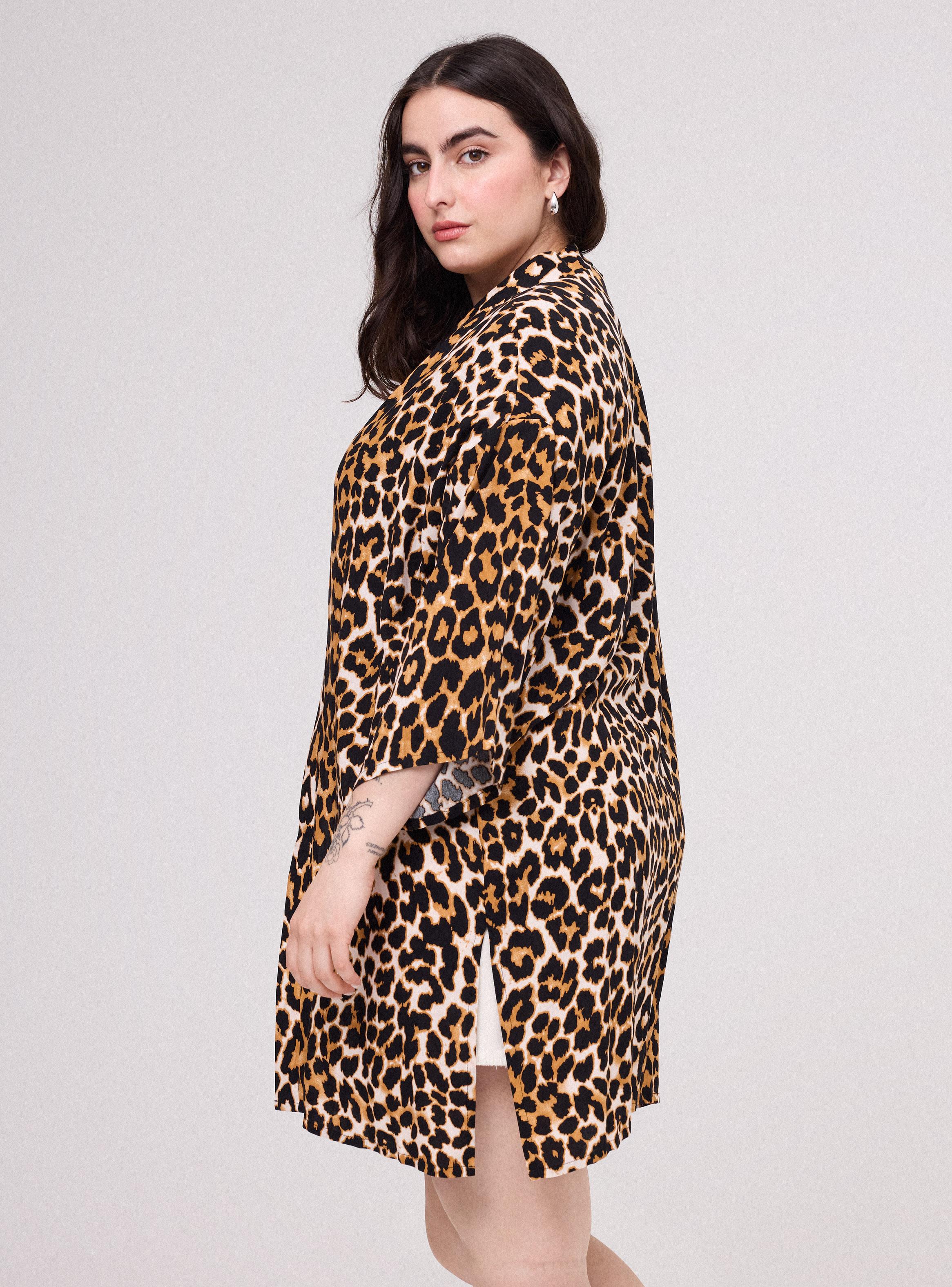 Blusa Animal Print Cuello V Abierta Fluida-1