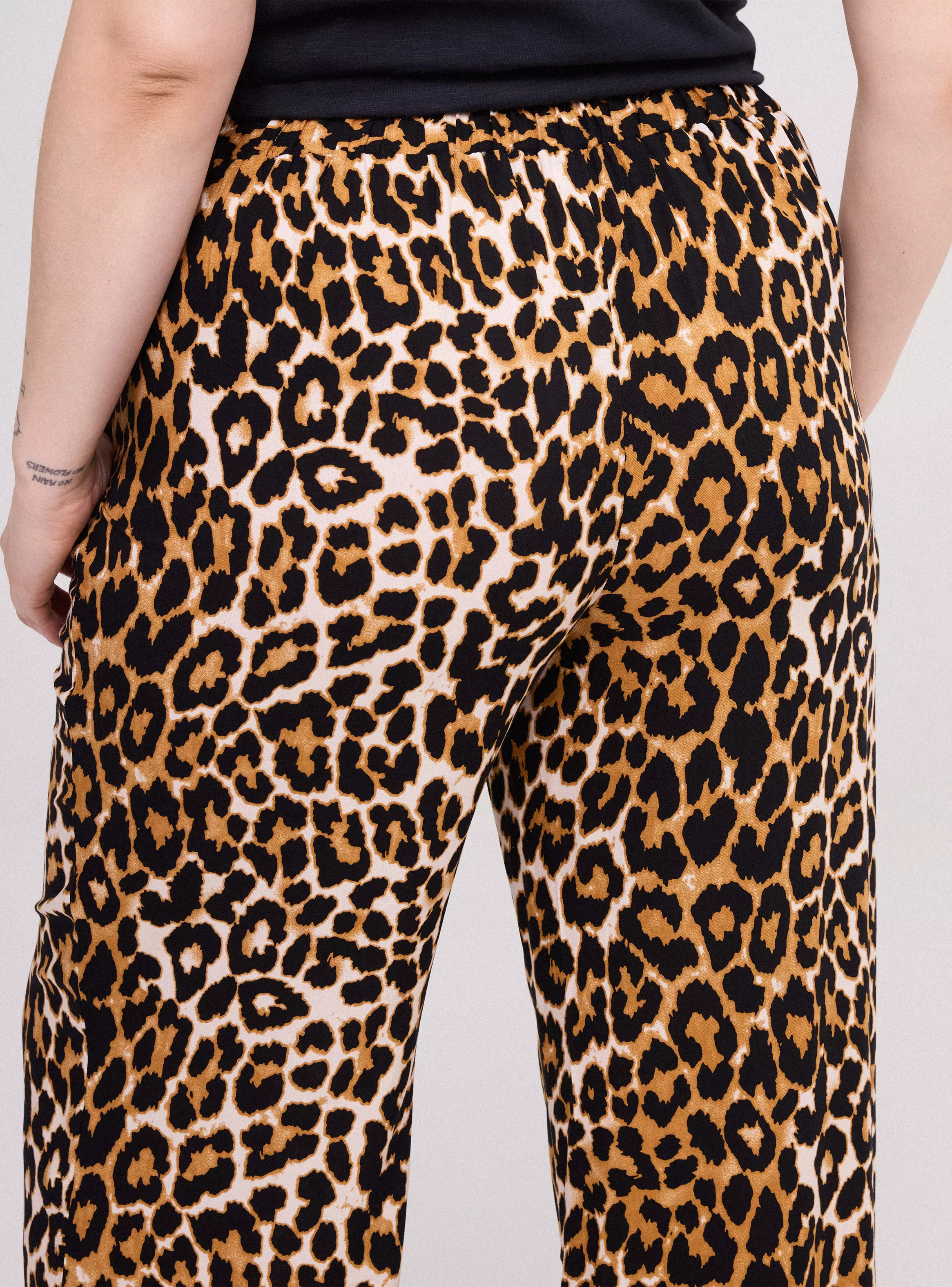 Pantalón Estampado Tiro Alto Wide Leg-3