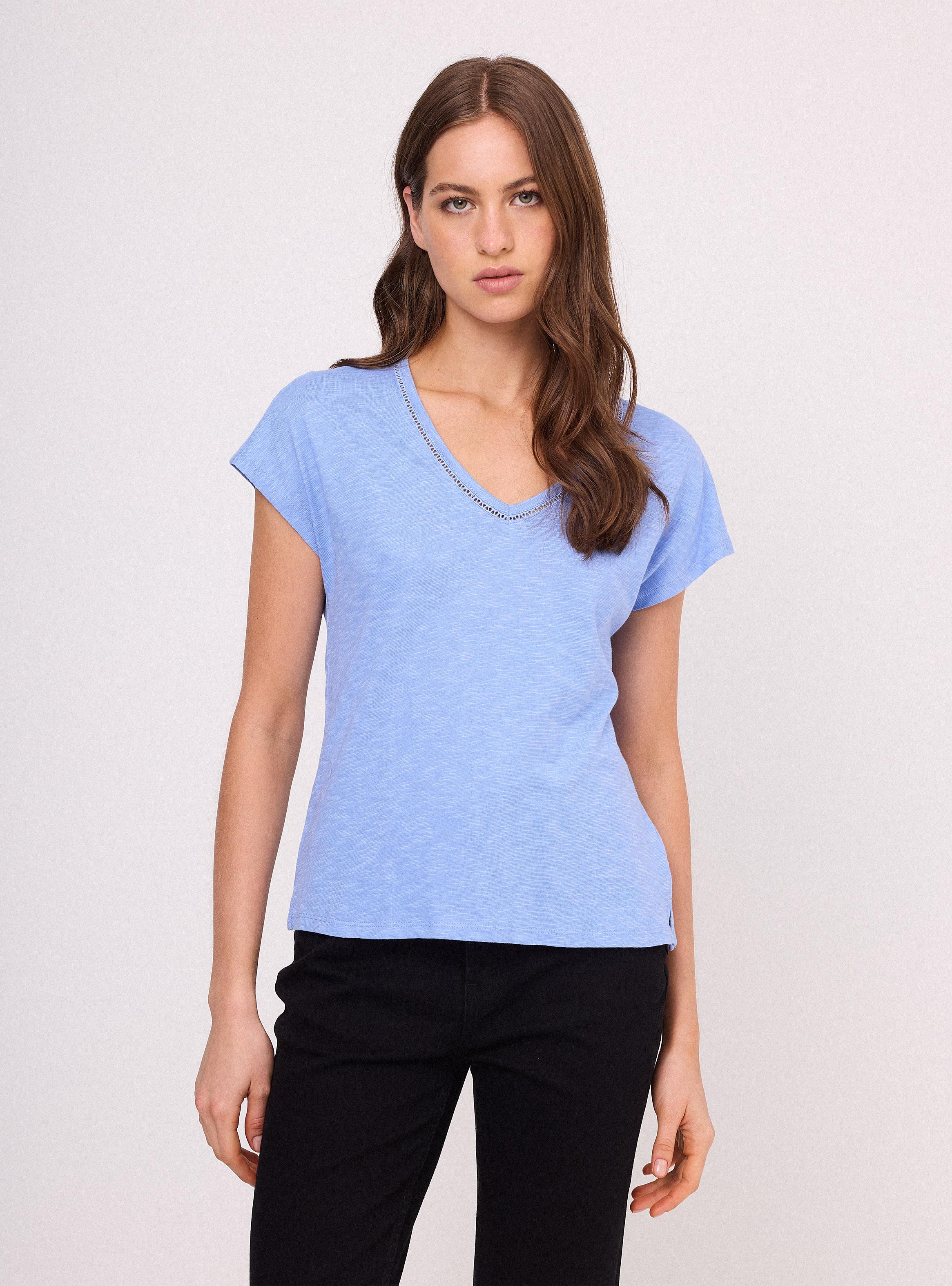 Polera con Cinta de Broderie en Escote y Hombros-0