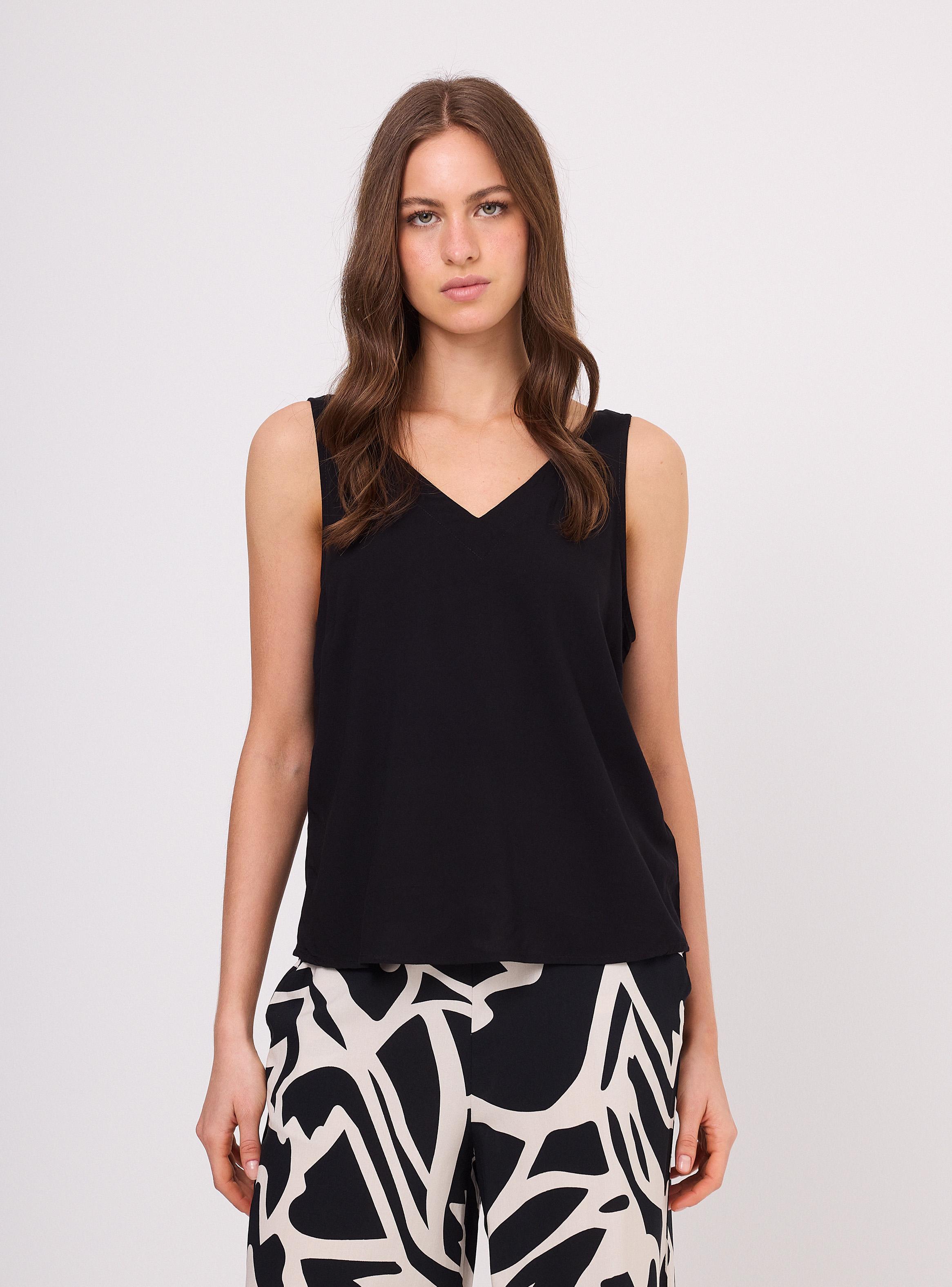 Blusa con Escote en V-0