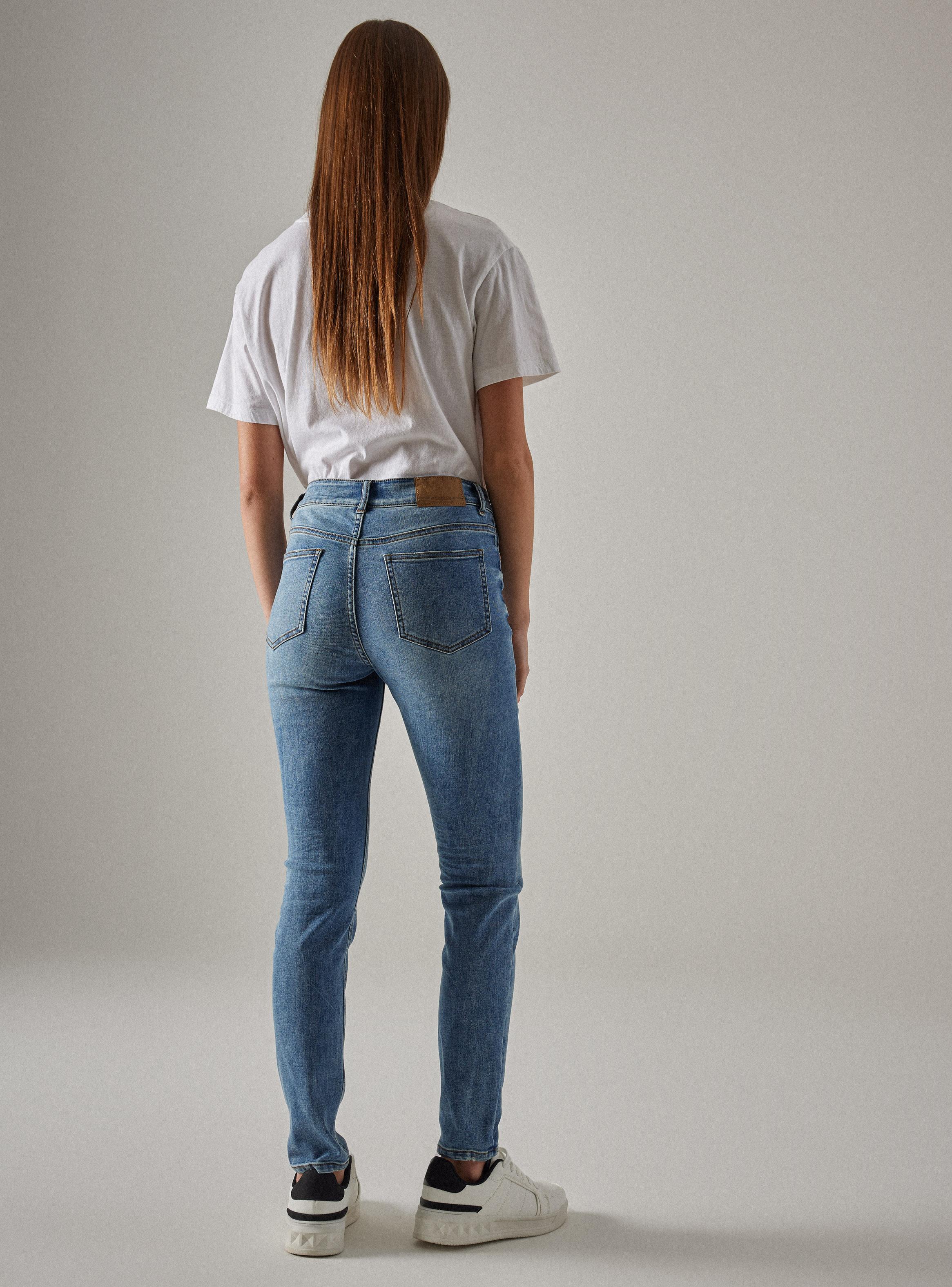 Jeans Tiro Medio Básico 5 Bolsillos Skinny-5