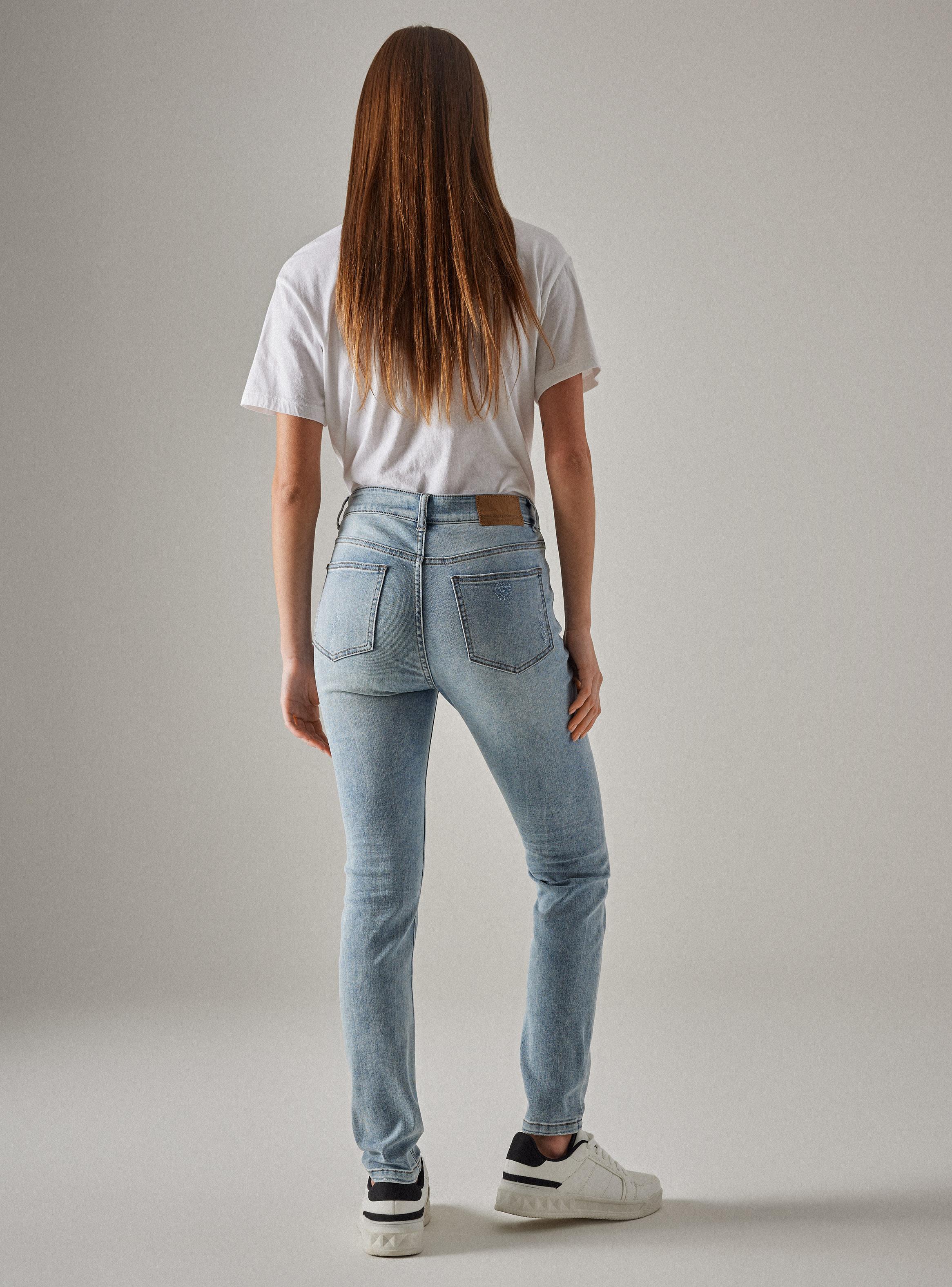 Jeans Tiro Alto Básicos 5 Bolsillos Super Skinny-5