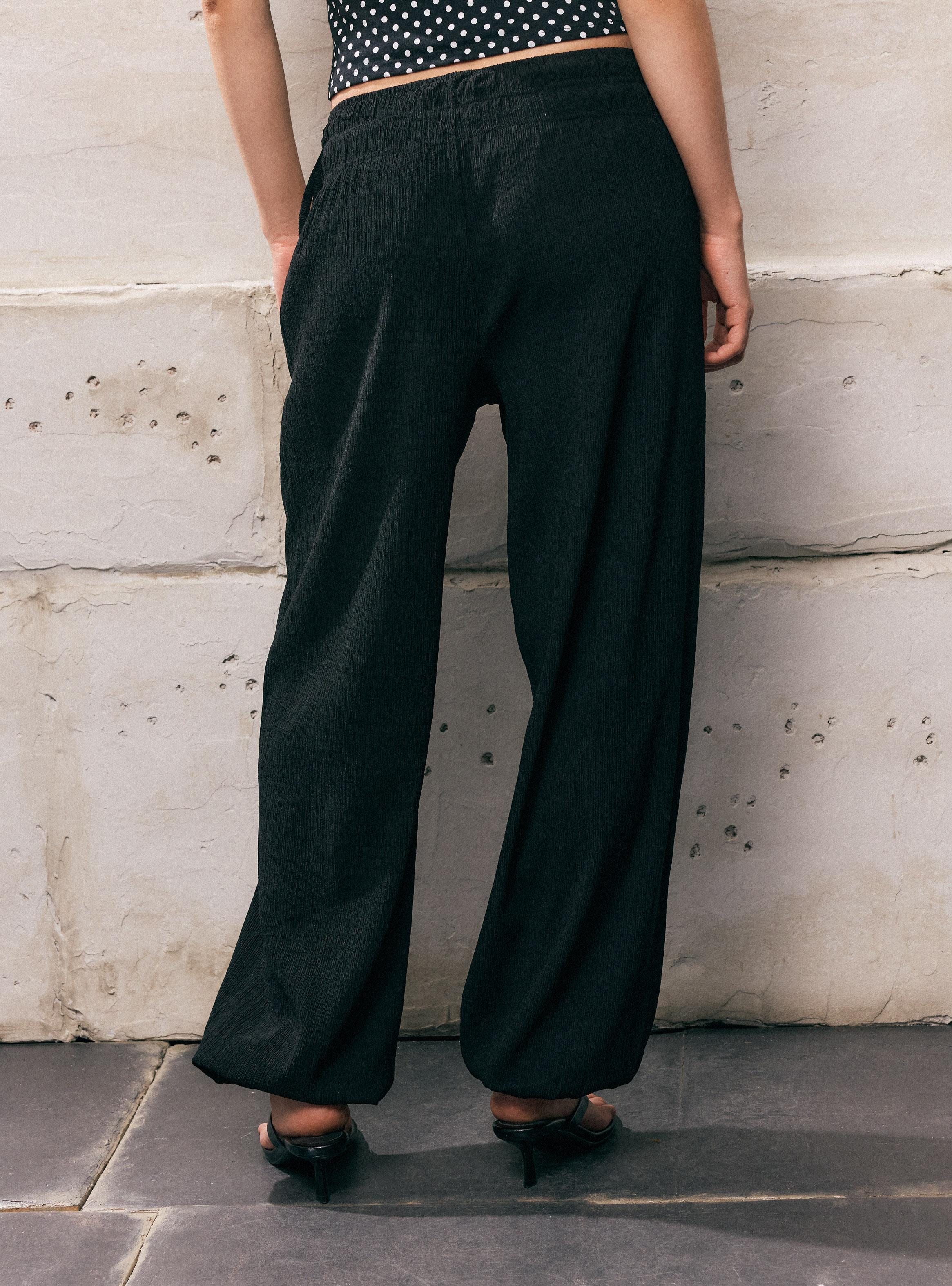 Pantalón Pantalon con Detalle en Costados-1