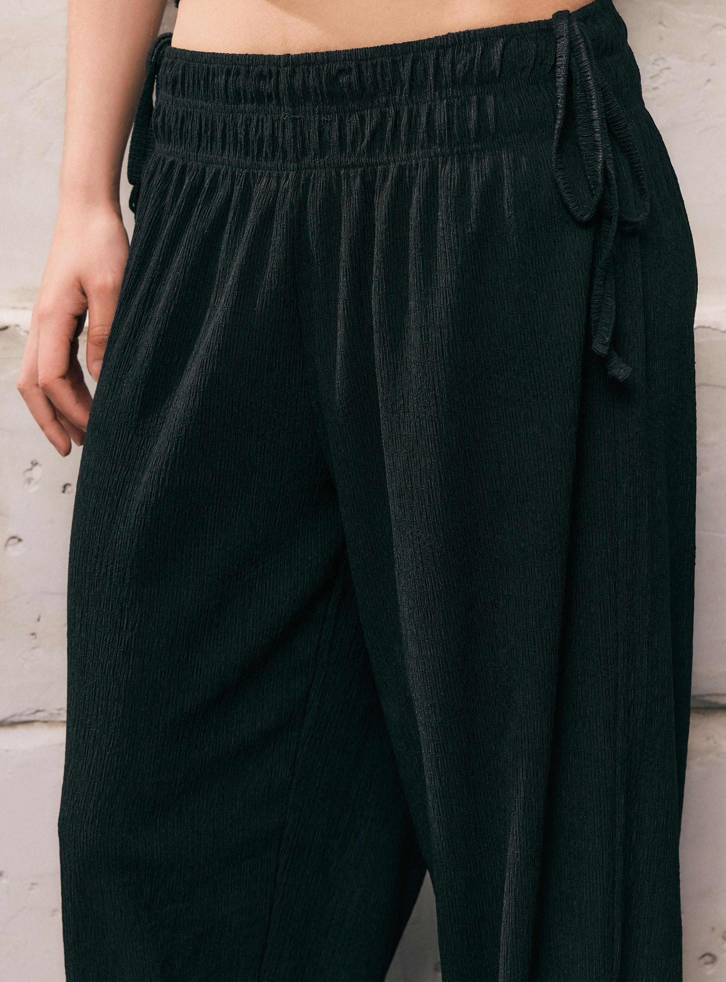 Pantalón Pantalon con Detalle en Costados-2