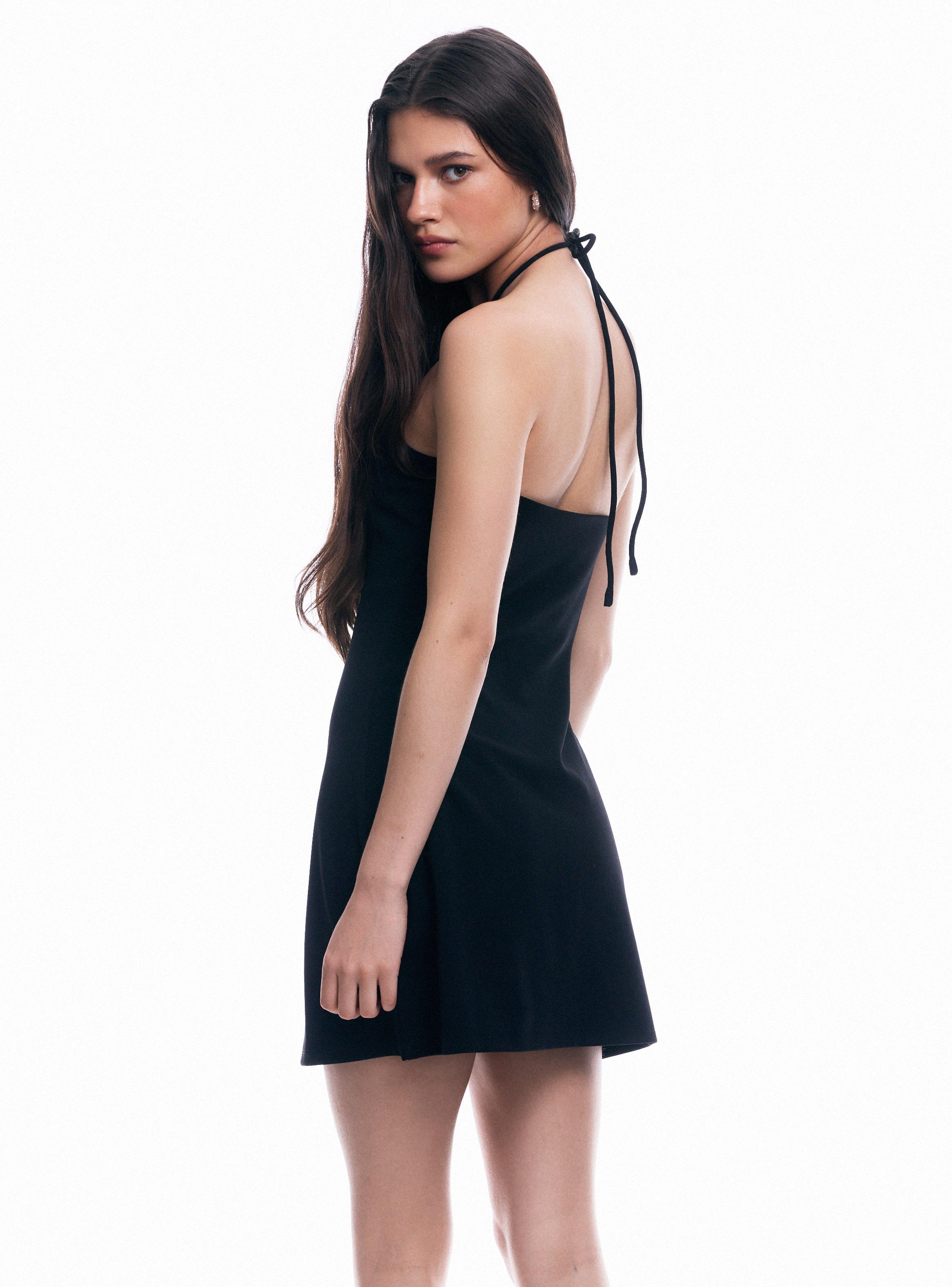 Vestido Mini Halter con Tiras Cruzadas-1