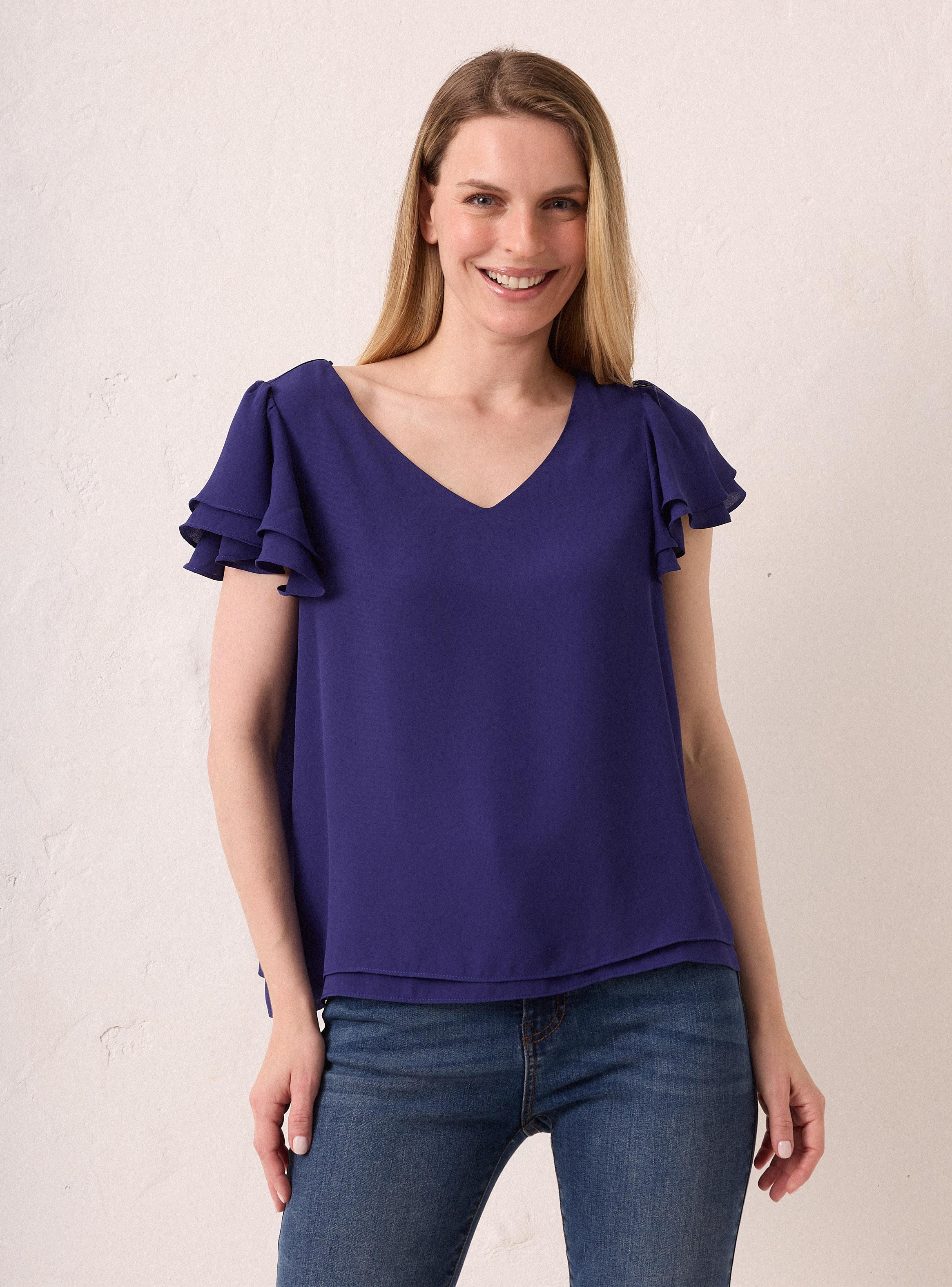 Blusa Escote V con Manga Vuelos en Capas-0