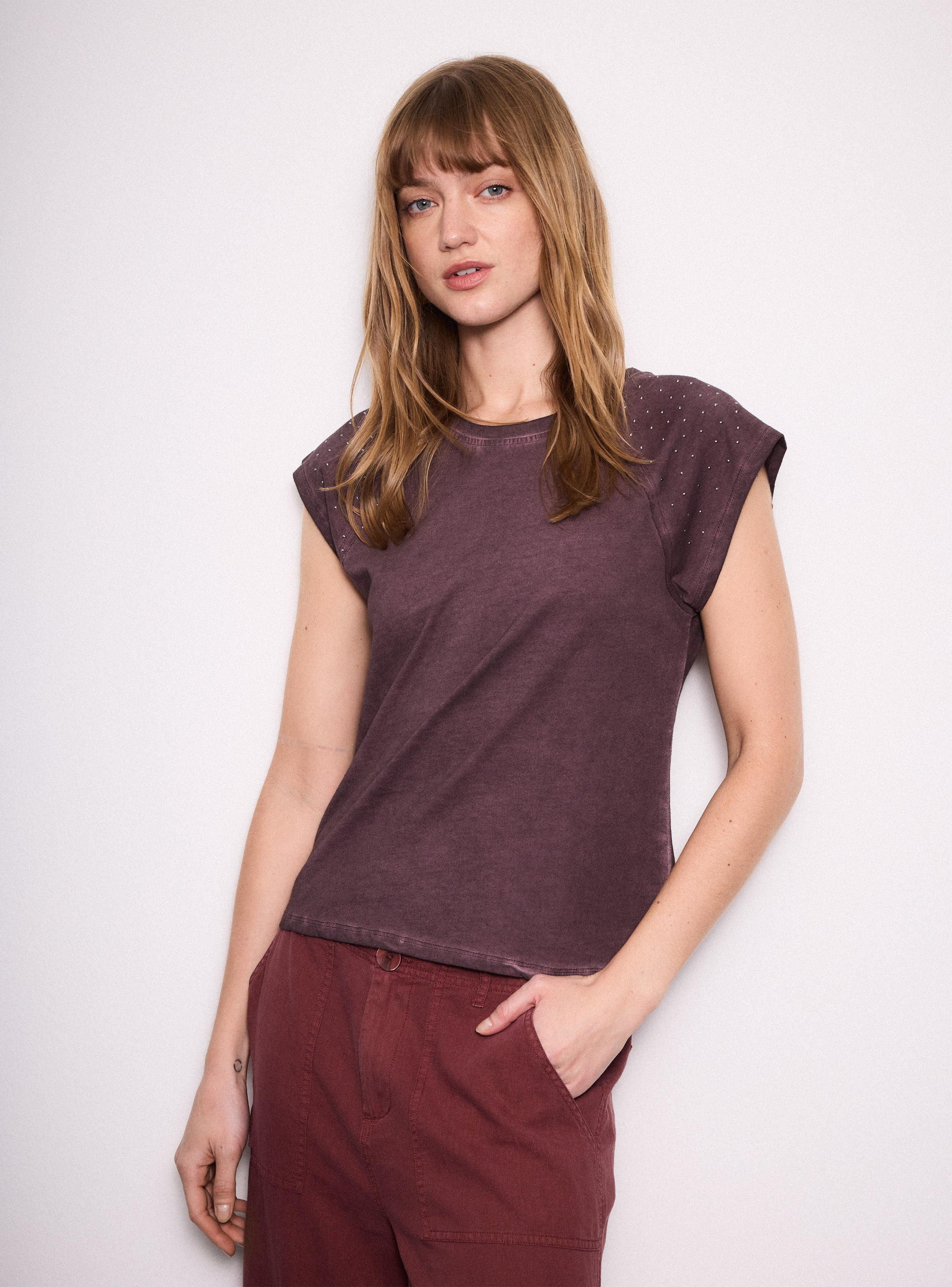Polera Manga Raglán con Tachas-0