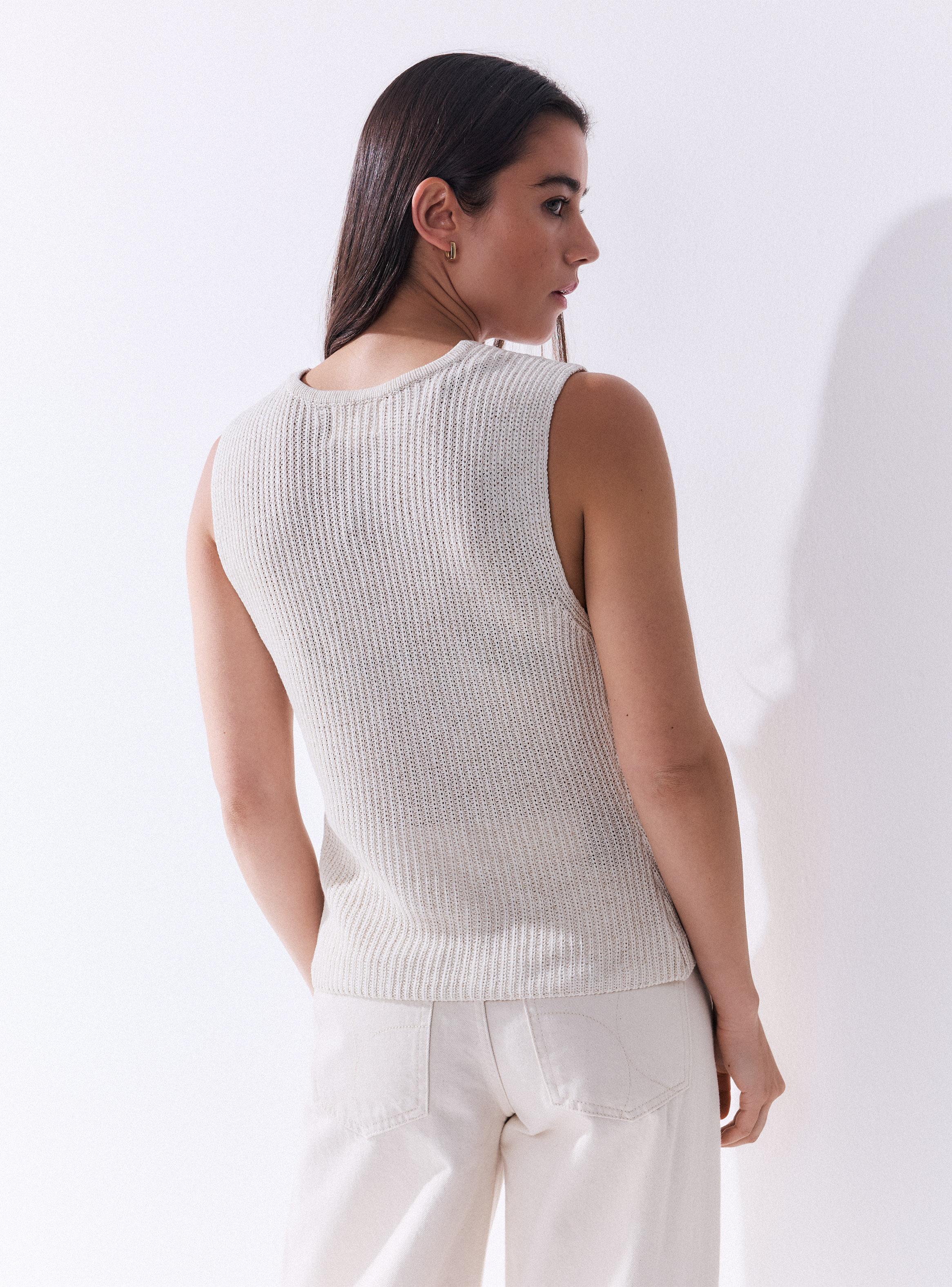 Polera Tejida Tipo Vest con Botones-1