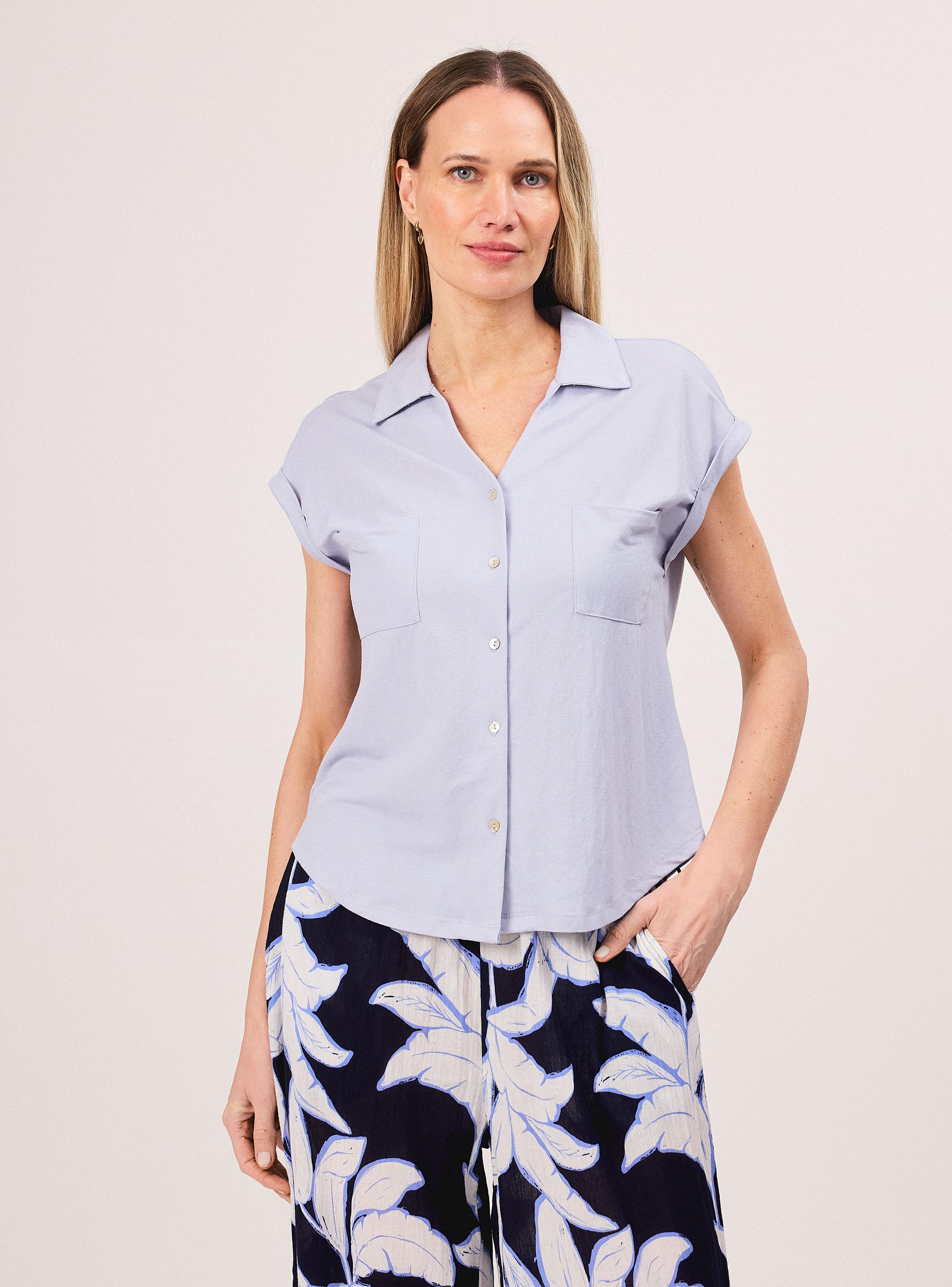 Polera Manga Corta Cuello Camisero Botones y Bolsillo-0