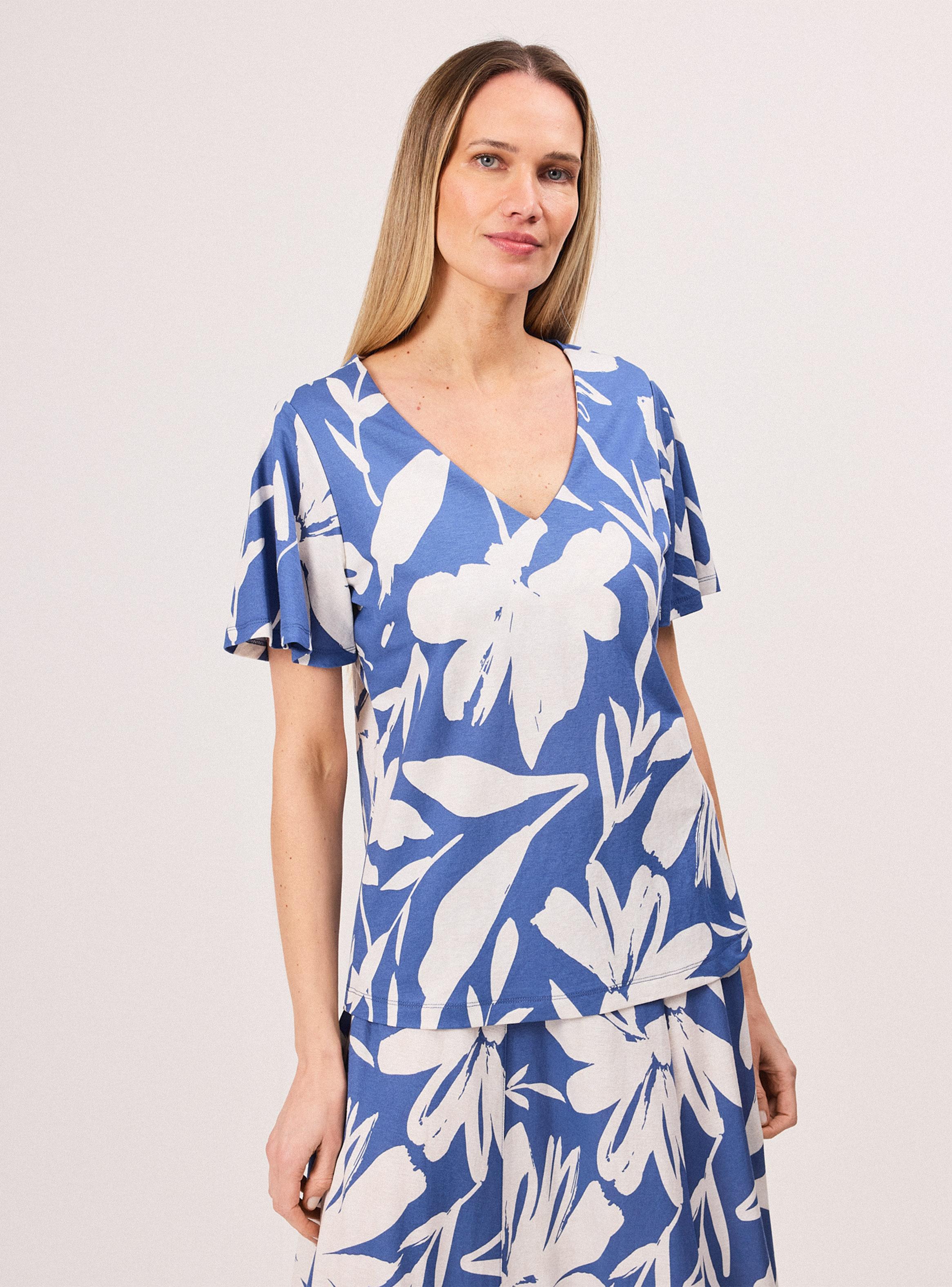 Polera Floral Manga Corta Vuelo Cuello V-0