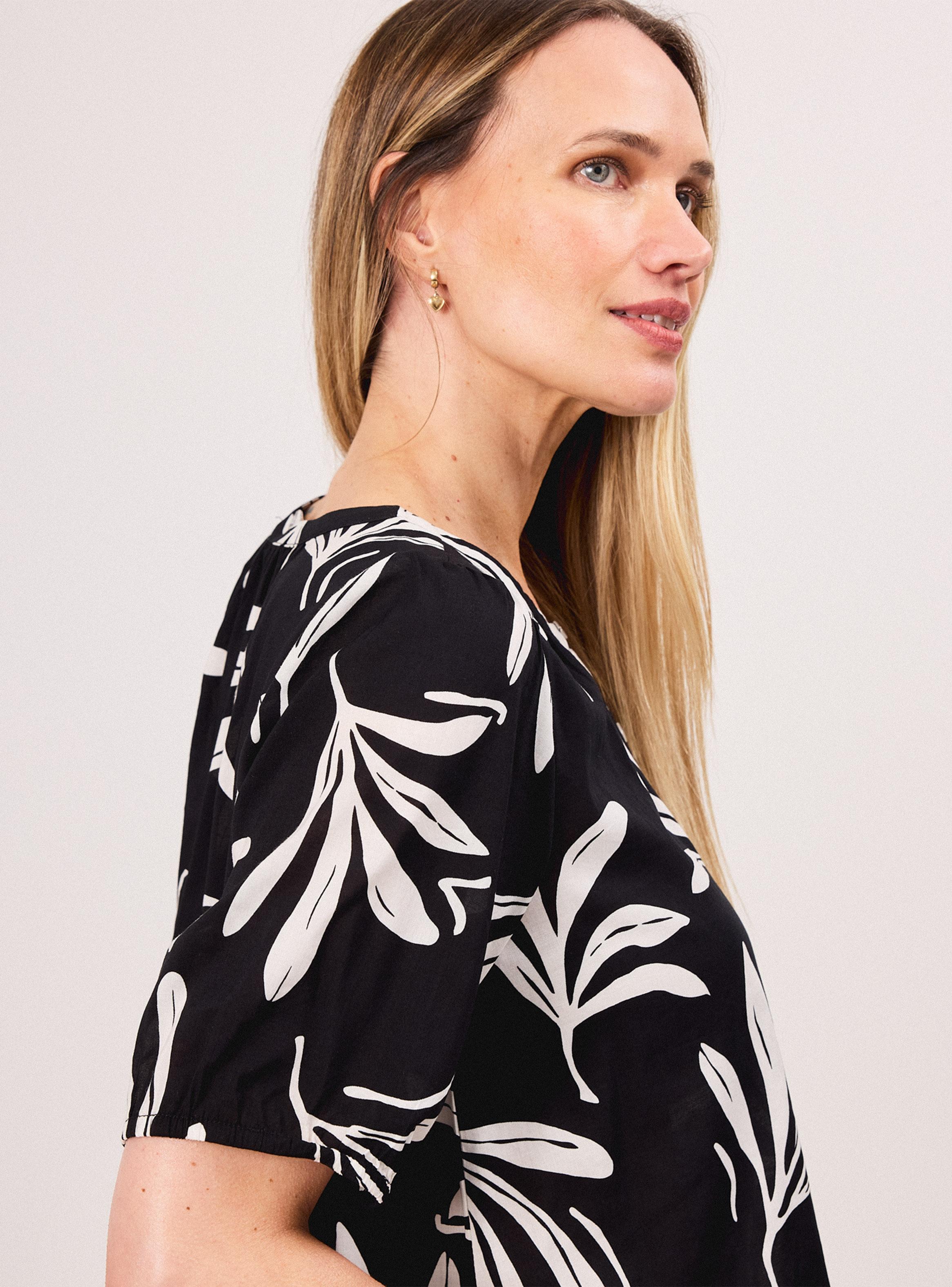 Blusa Estampada Cuello Redondo Botones-3