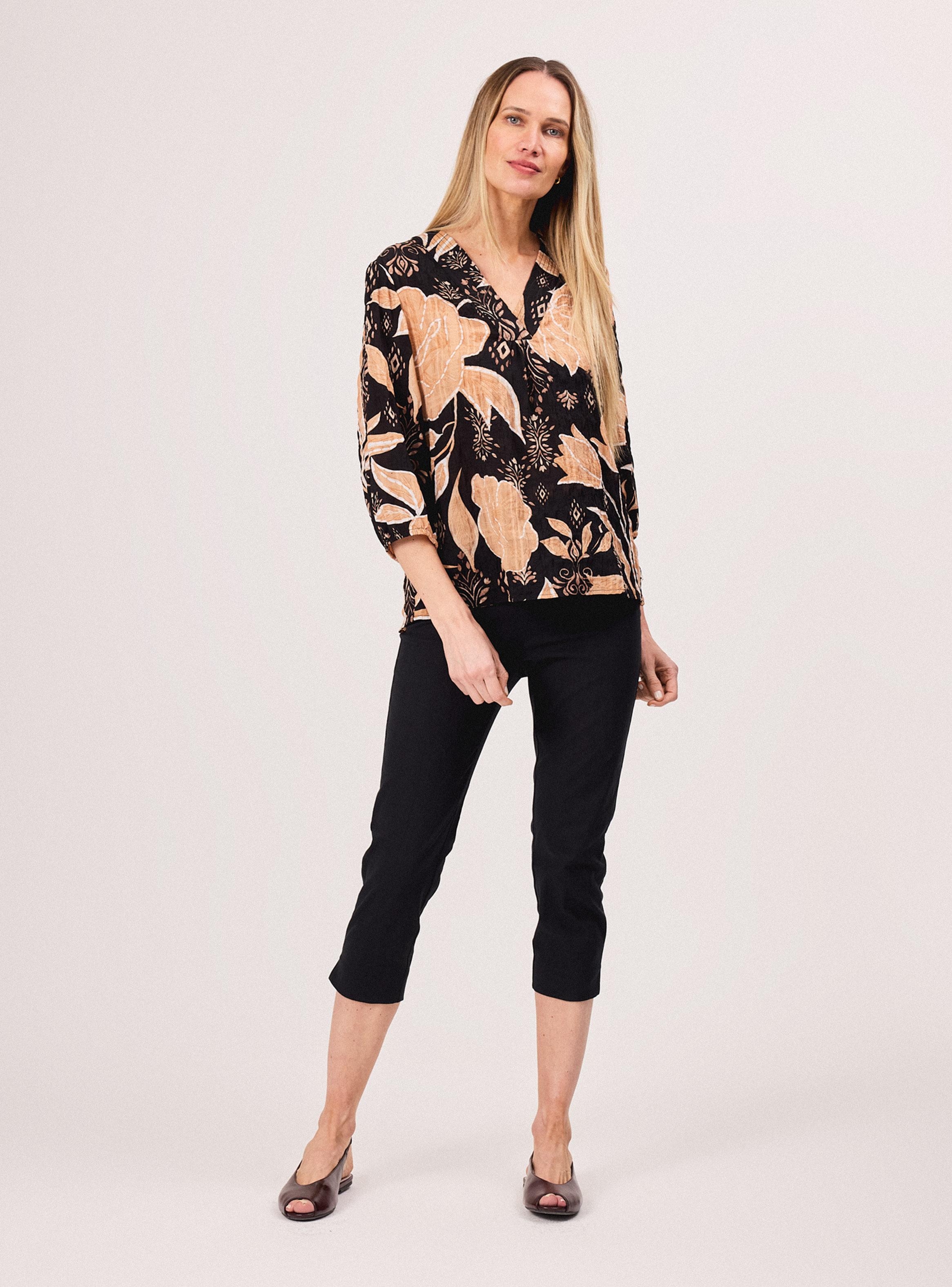 Blusa Floral Cuello V con Pinza-4