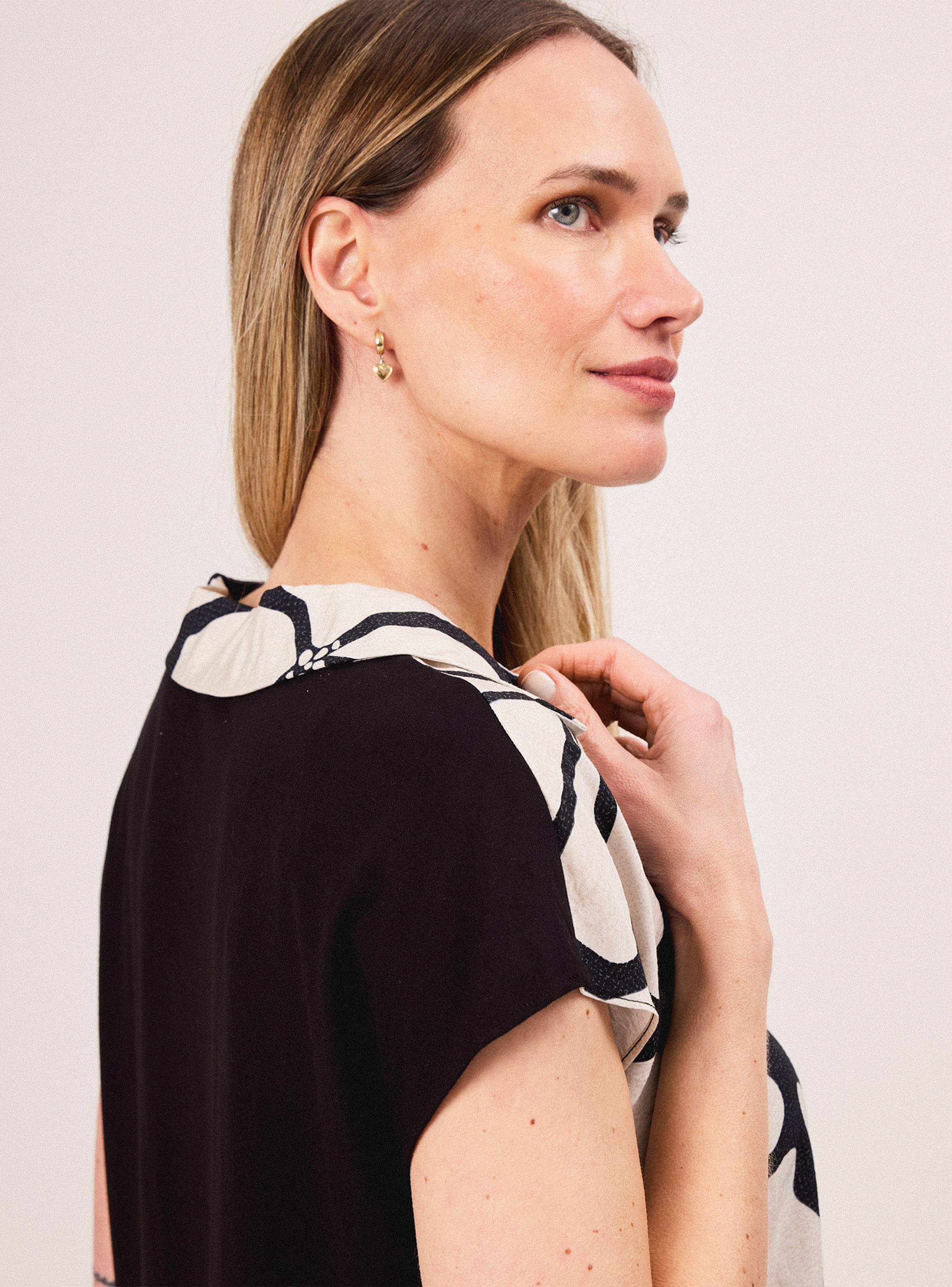 Blusa Estampada Cuello Camisero-2