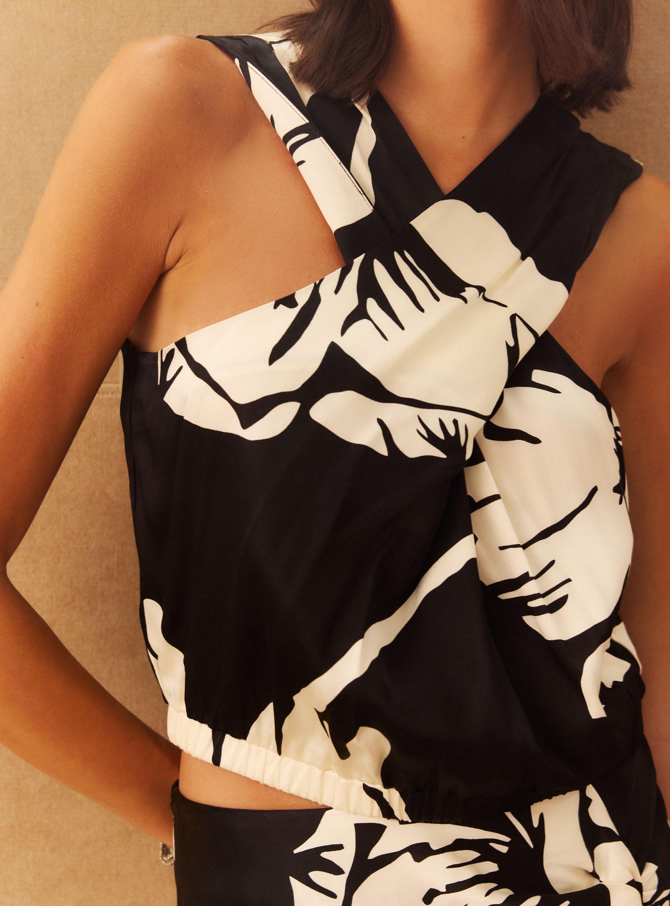 Blusa Estampado Cuello Halter-3