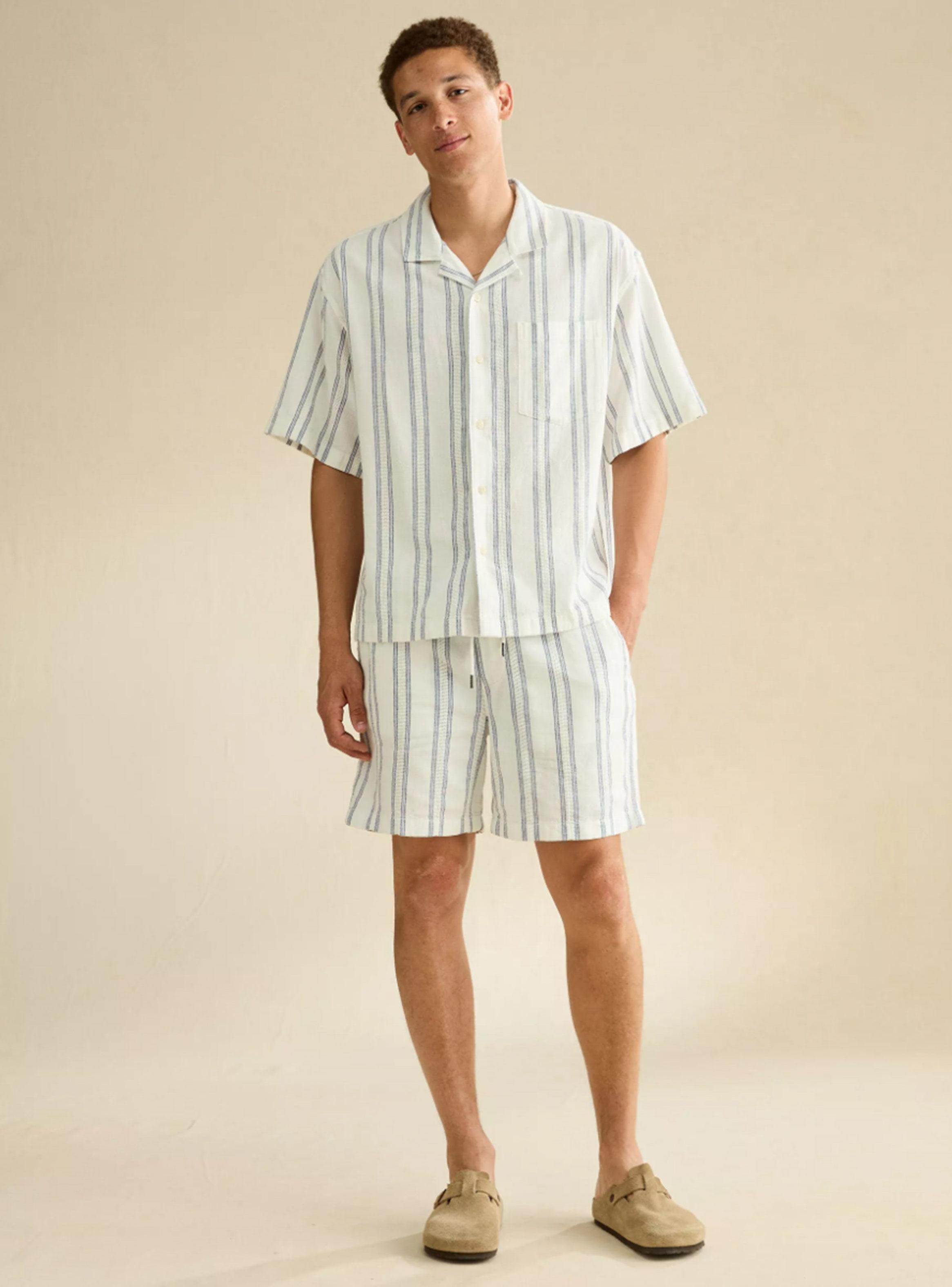 Camisa Fit Estándar con Botones-2