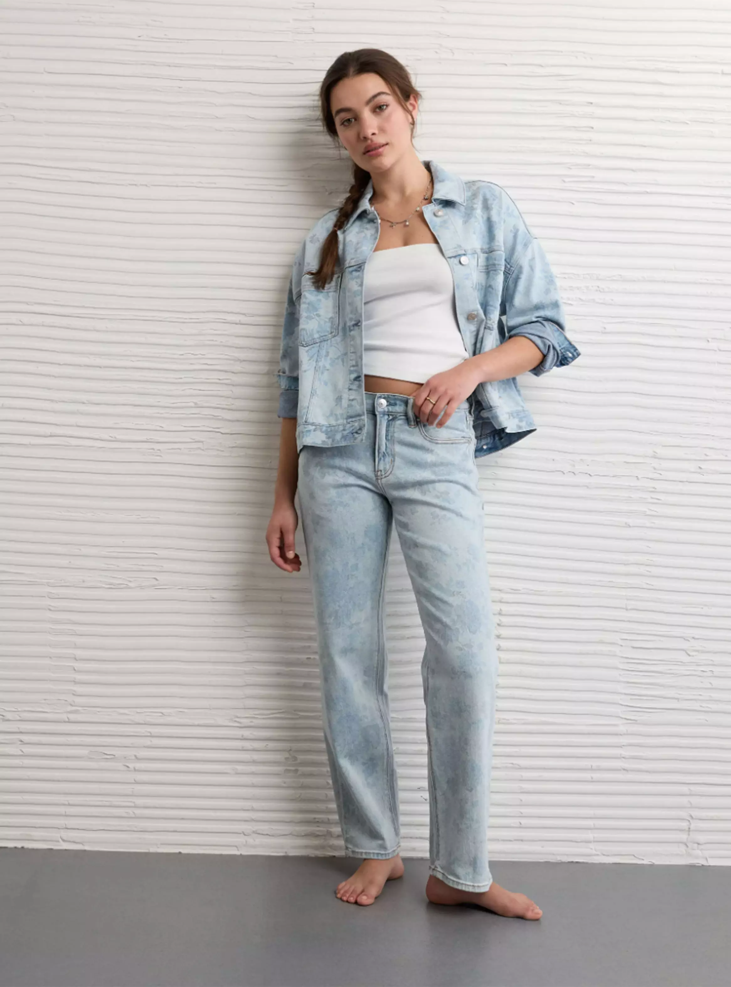 Chaqueta de Denim Holgada con Estampado Floral-4