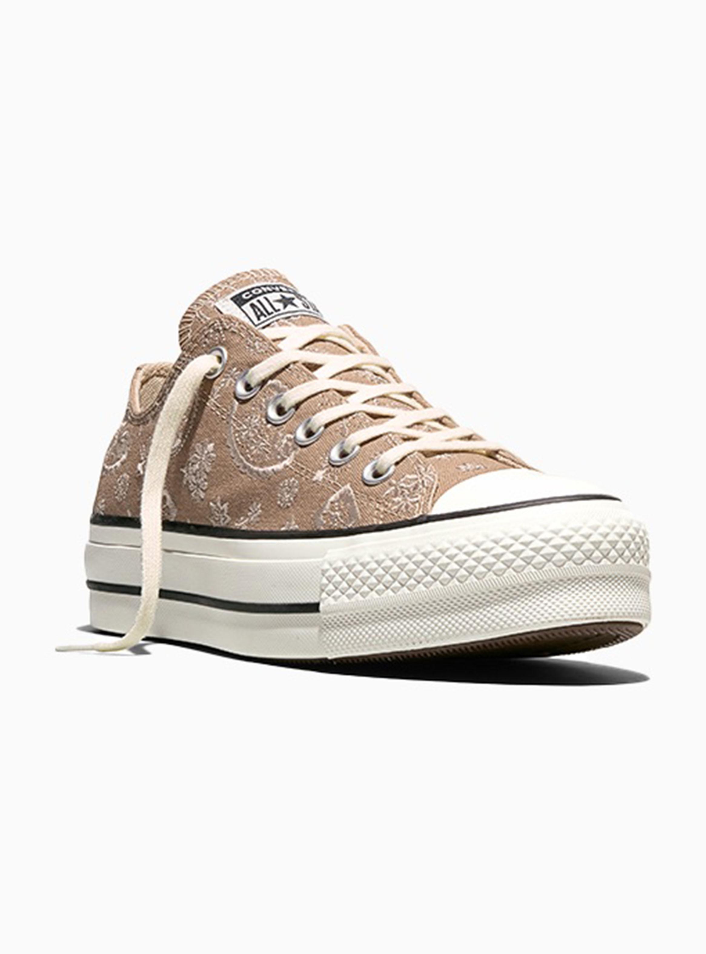 Zapatilla Urbana Bordada Chuck Taylor All Star Lift Mujer-3