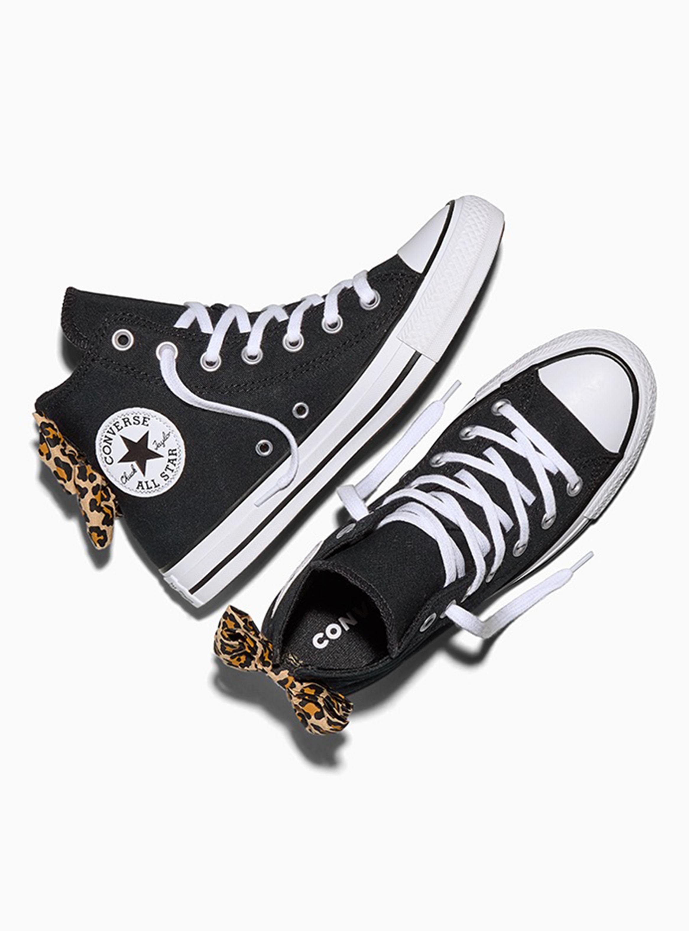 Zapatilla Urbana Detalle Moño Chuck Taylor Bow Unisex-3