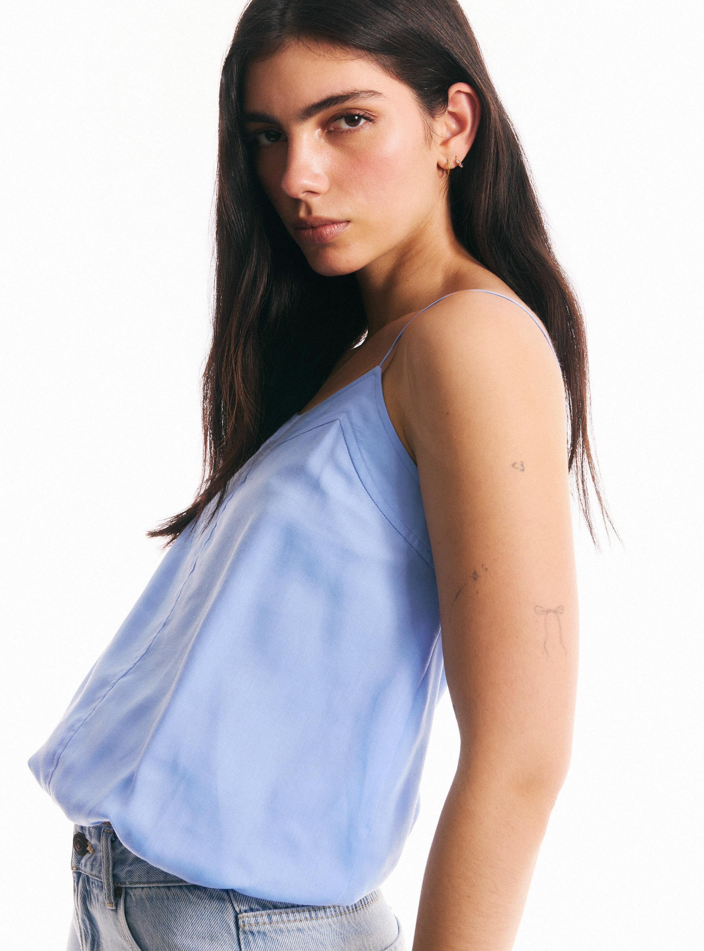 Blusa Globo Escote Espalda-2
